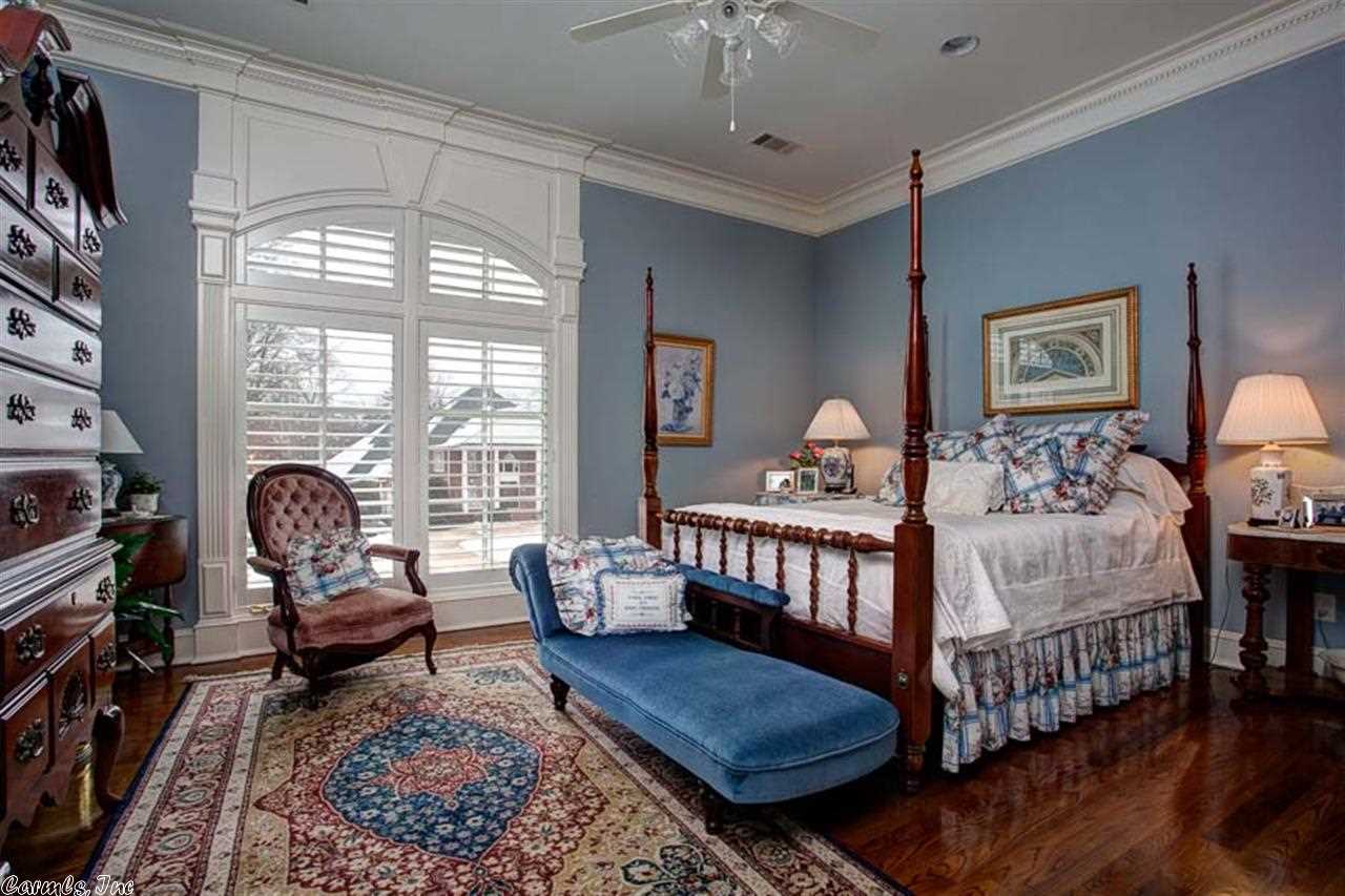 CHENAL VALLEY CHENAL CIRCLE - Residential