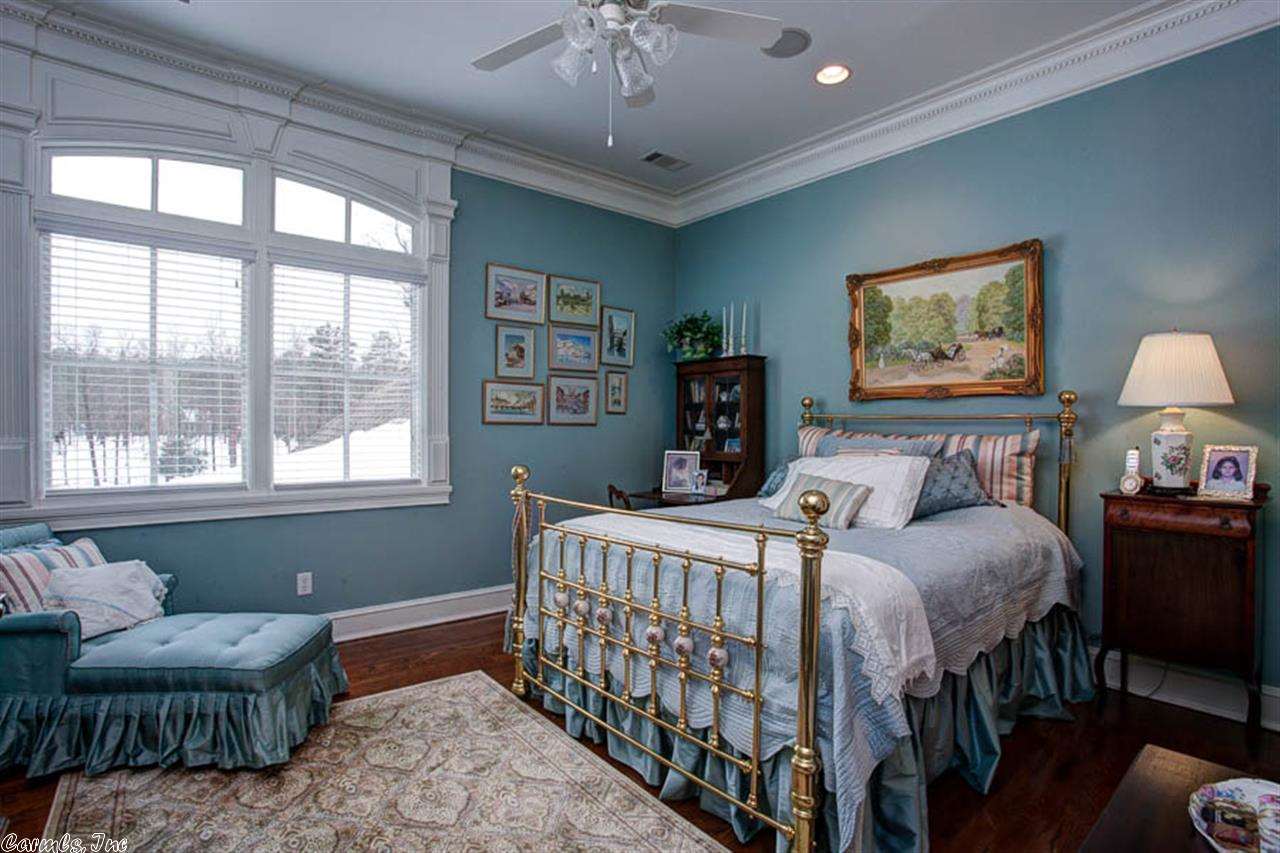 CHENAL VALLEY CHENAL CIRCLE - Residential