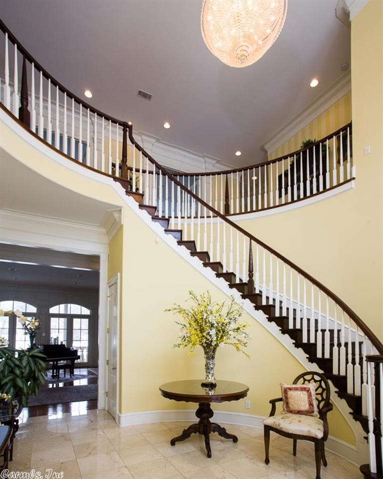 CHENAL VALLEY CHENAL CIRCLE - Residential