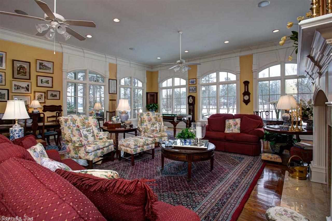 CHENAL VALLEY CHENAL CIRCLE - Residential