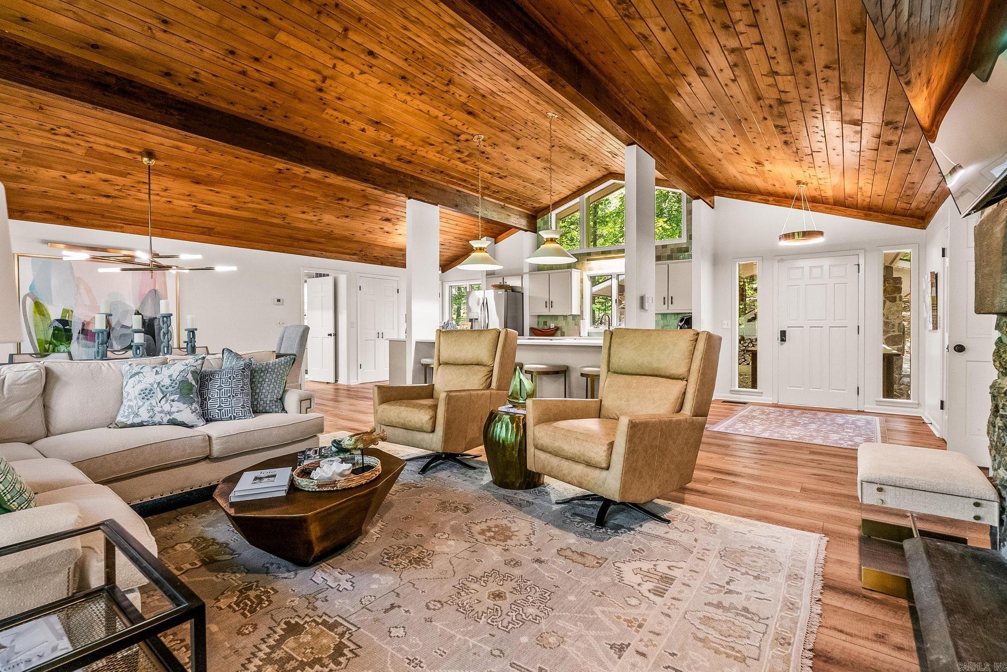 Eden Isle-Country Club - Residential