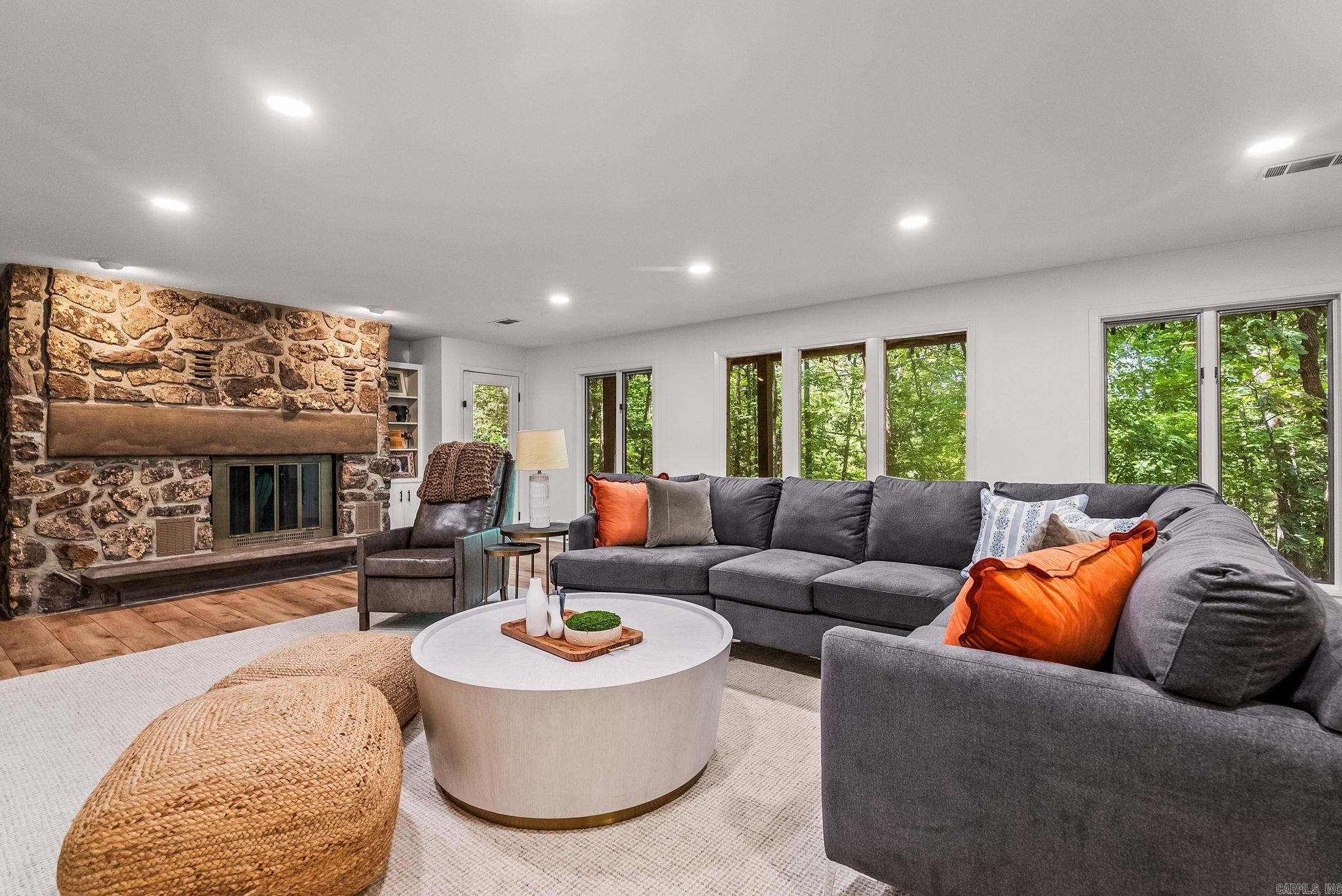 Eden Isle-Country Club - Residential