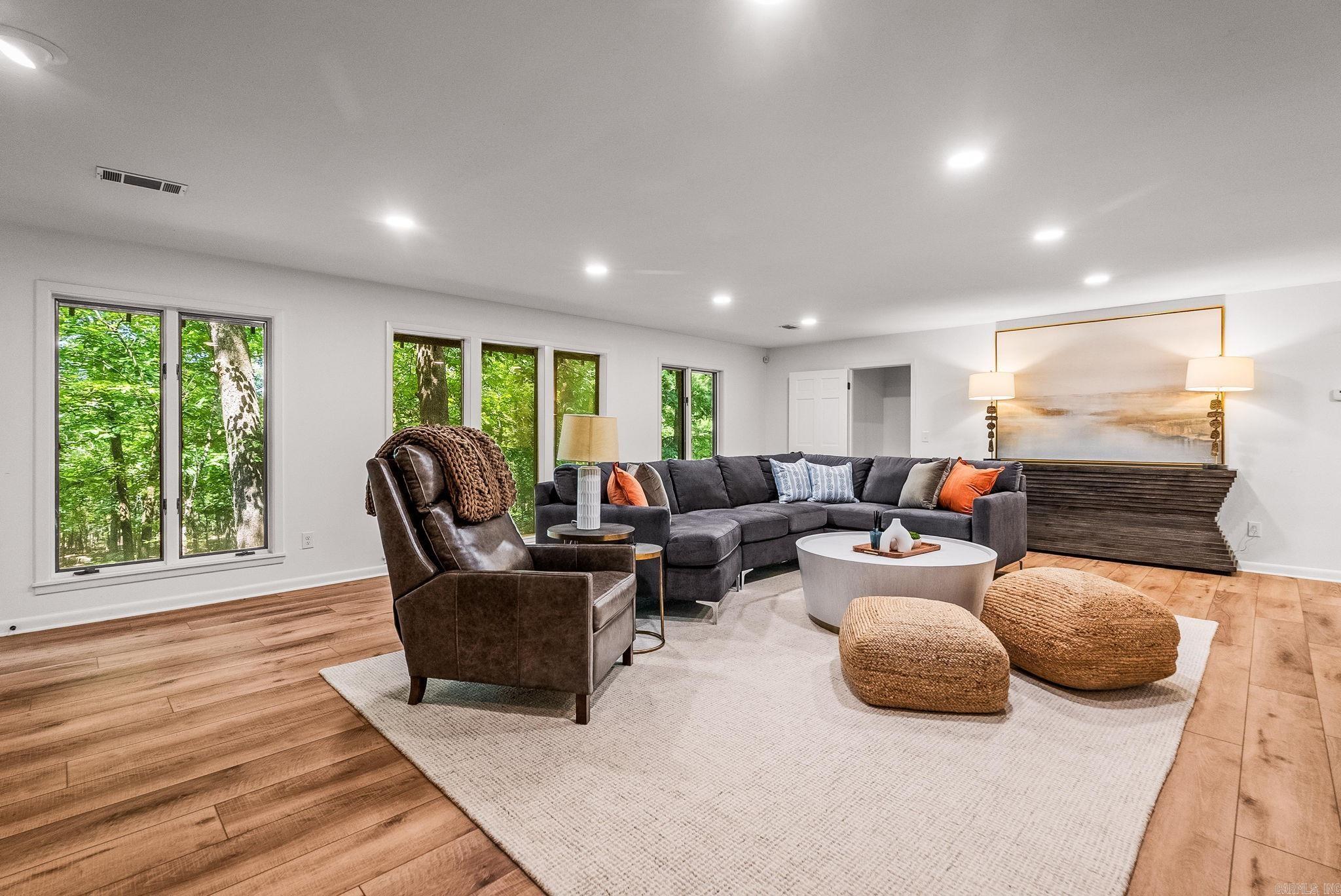 Eden Isle-Country Club - Residential