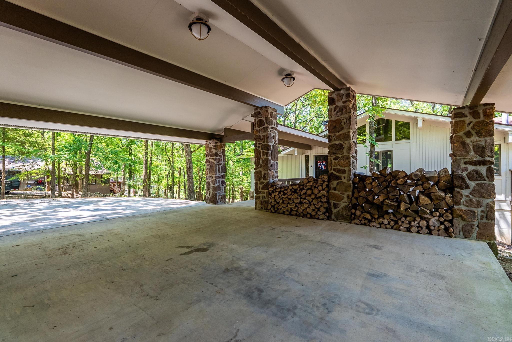 Eden Isle-Country Club - Residential