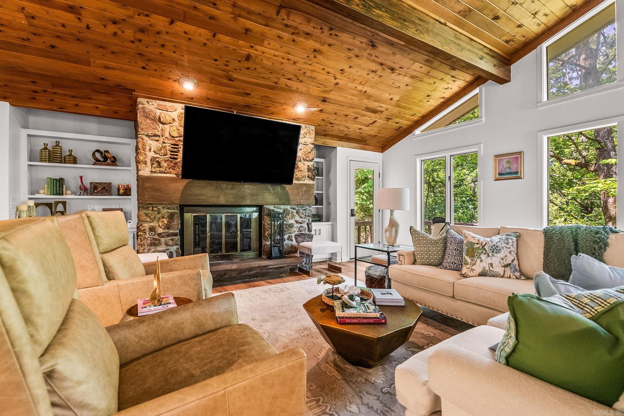 Eden Isle-Country Club - Residential