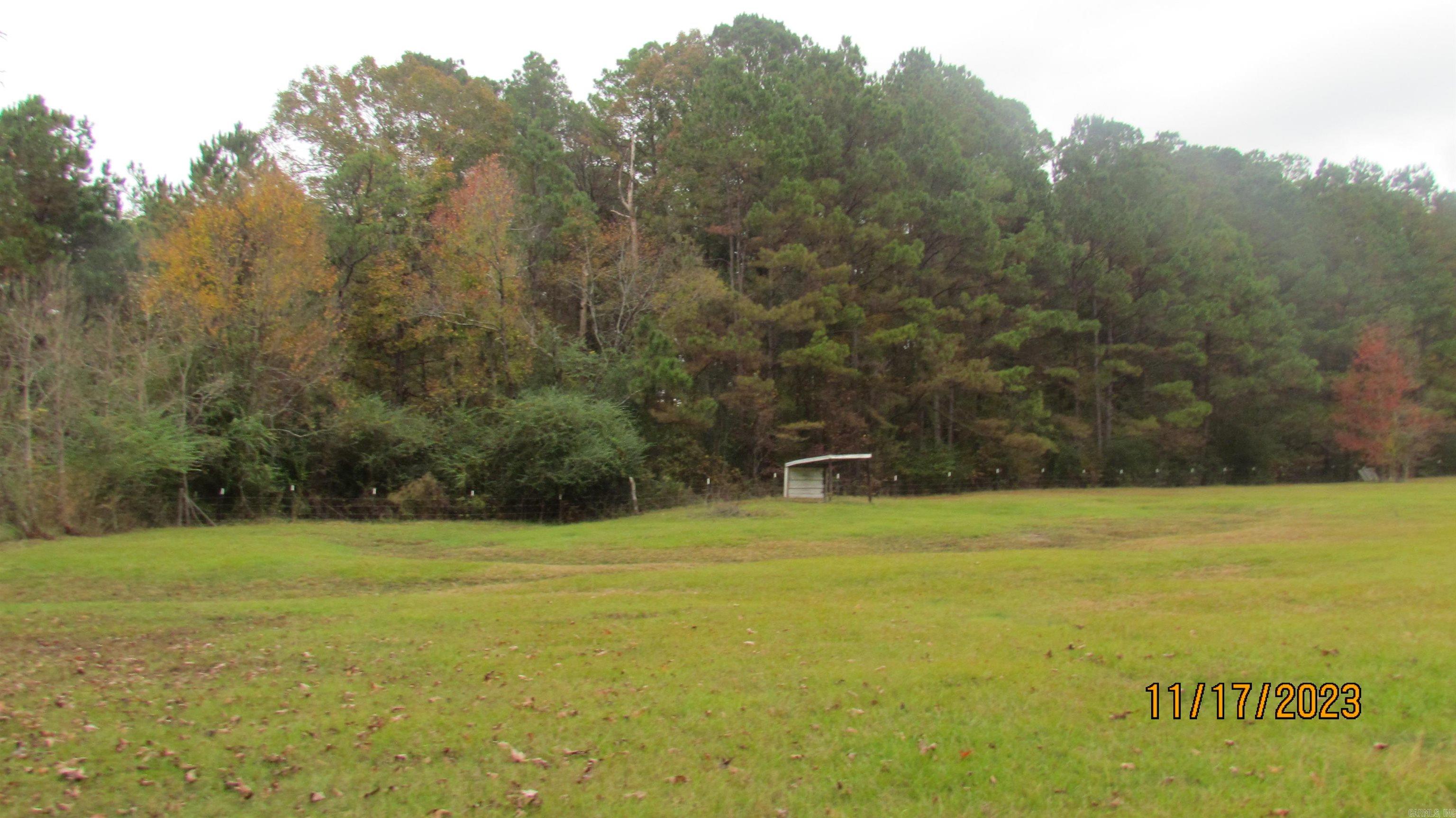 KELLY ACREAGES - Residential