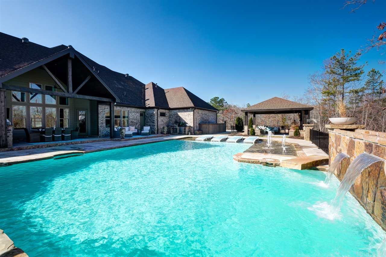 WOODLANDS EDGE - Residential
