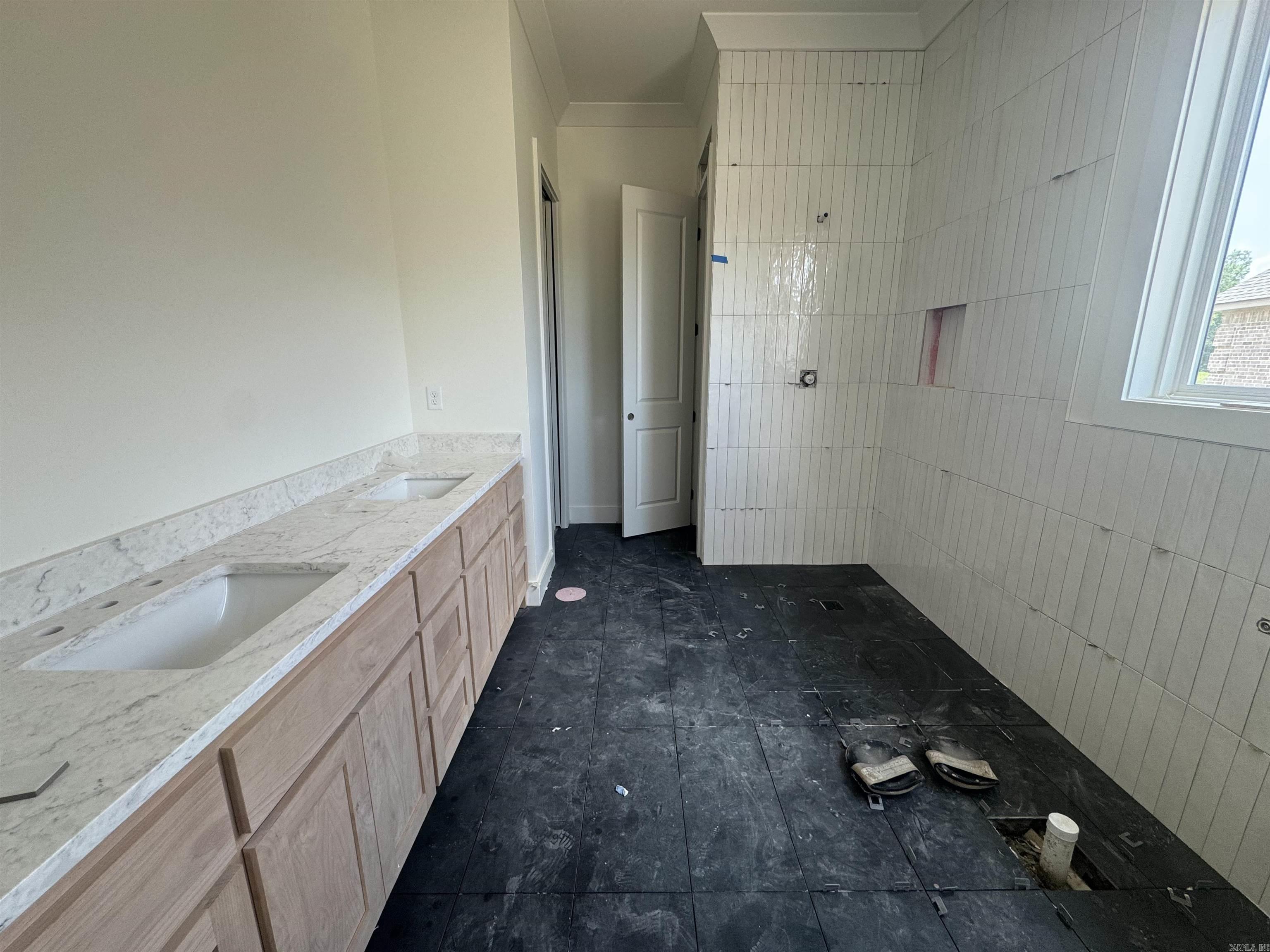COUNTRY CLUB OF AR THE PH XXIV-C - Residential