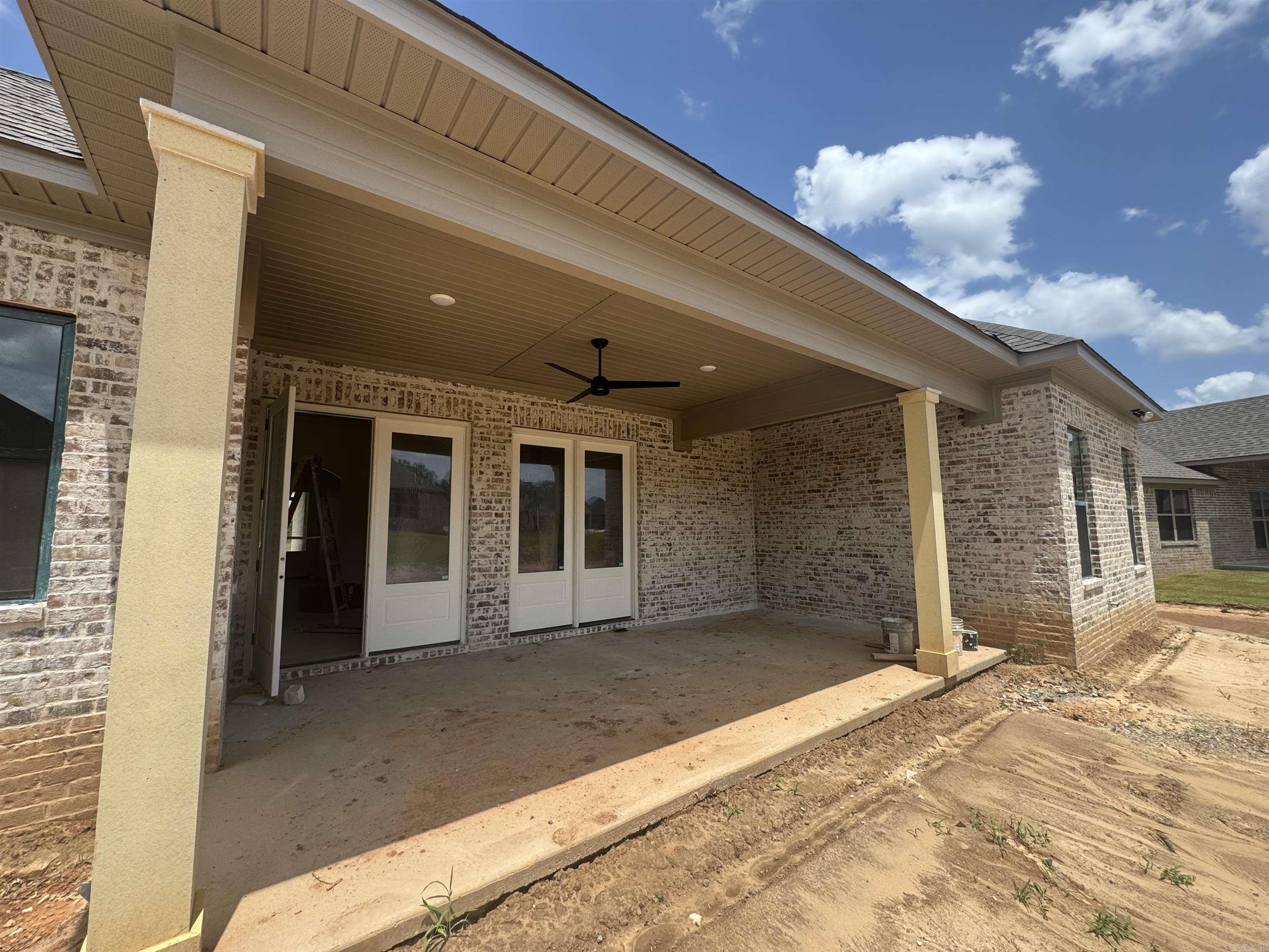 COUNTRY CLUB OF AR THE PH XXIV-C - Residential