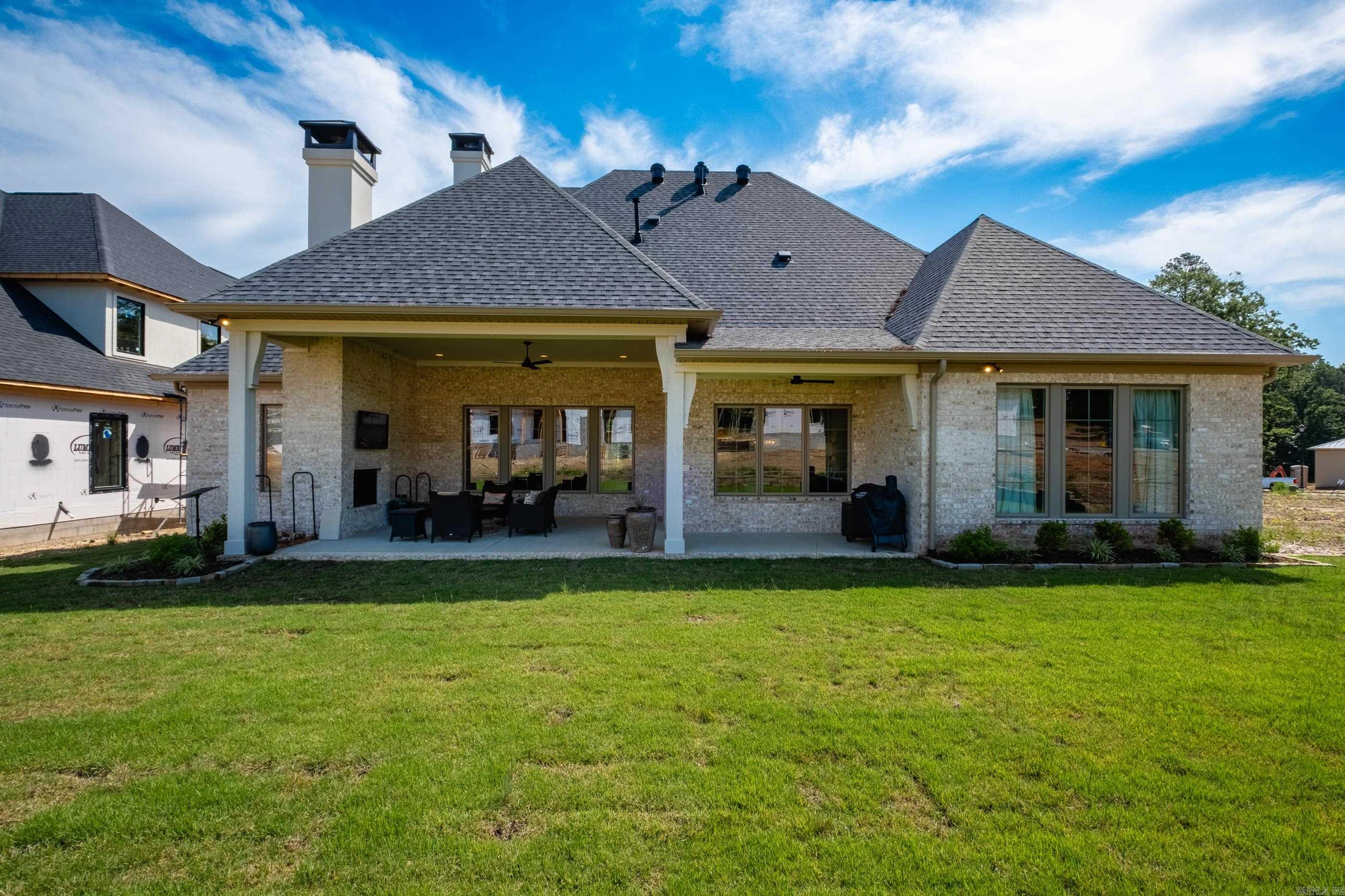 CHENAL VALLEY "MIRAMONT CIRCLE" - Residential