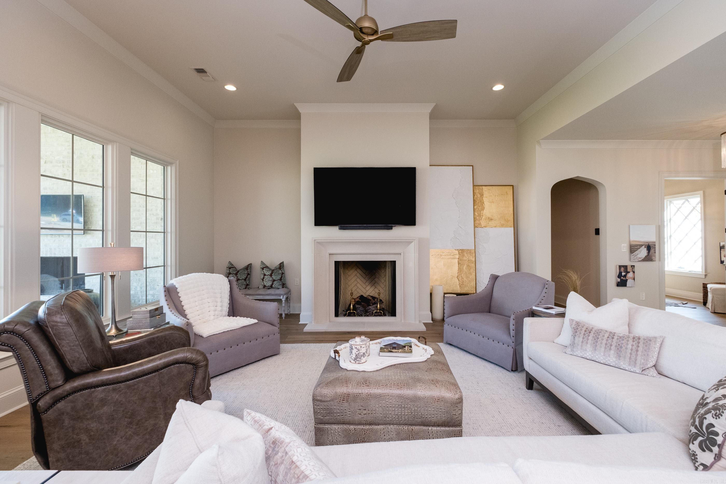 CHENAL VALLEY "MIRAMONT CIRCLE" - Residential