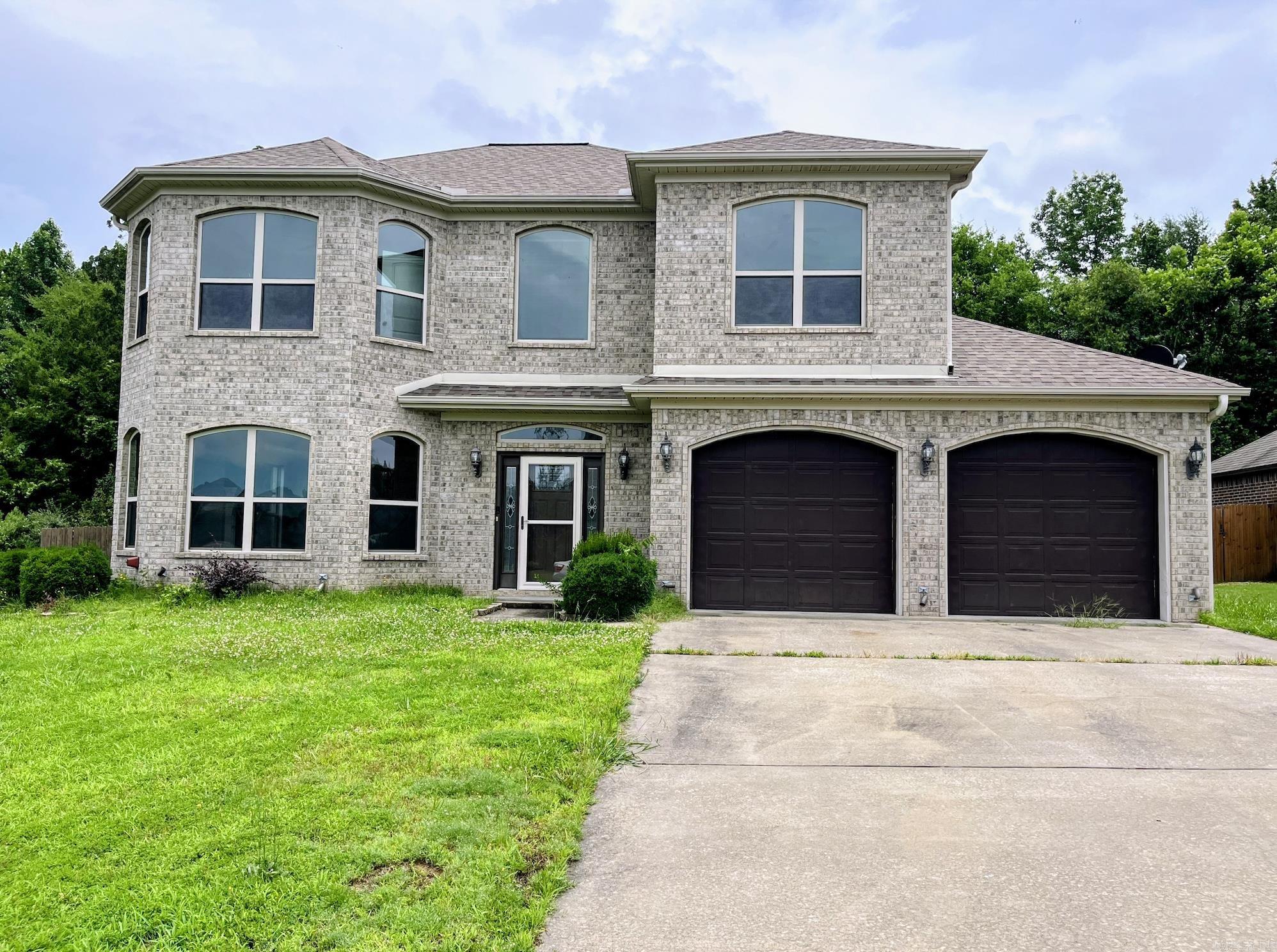 This beautiful four-bedroom, two-and-a-half bath residence offers comfort, convenience and style all in one. Located less than two miles from I-40, commuting is a breeze while still enjoying a peaceful neighborhood setting. Inside, you'll find an inviting floor plan with plenty of natural light.