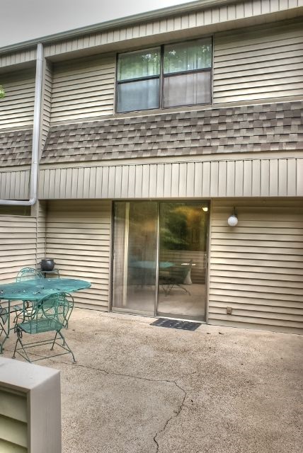 Lakewood Hills Condo - Residential