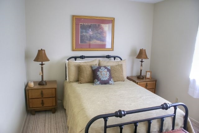 Lakewood Hills Condo - Residential