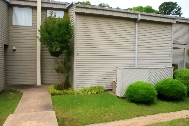 Lakewood Hills Condo - Residential