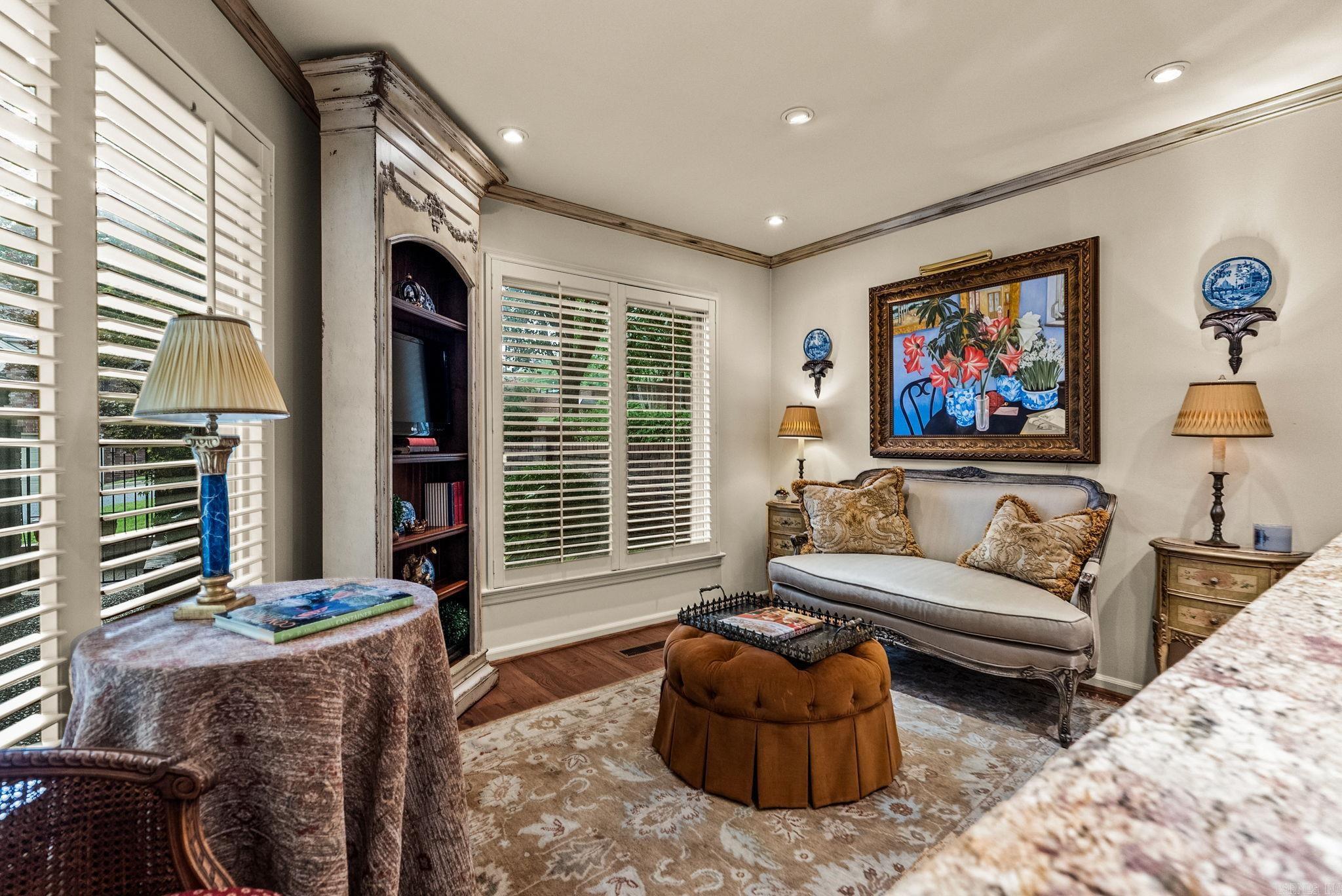 WOODRIDGE TOWNHOMES - Residential