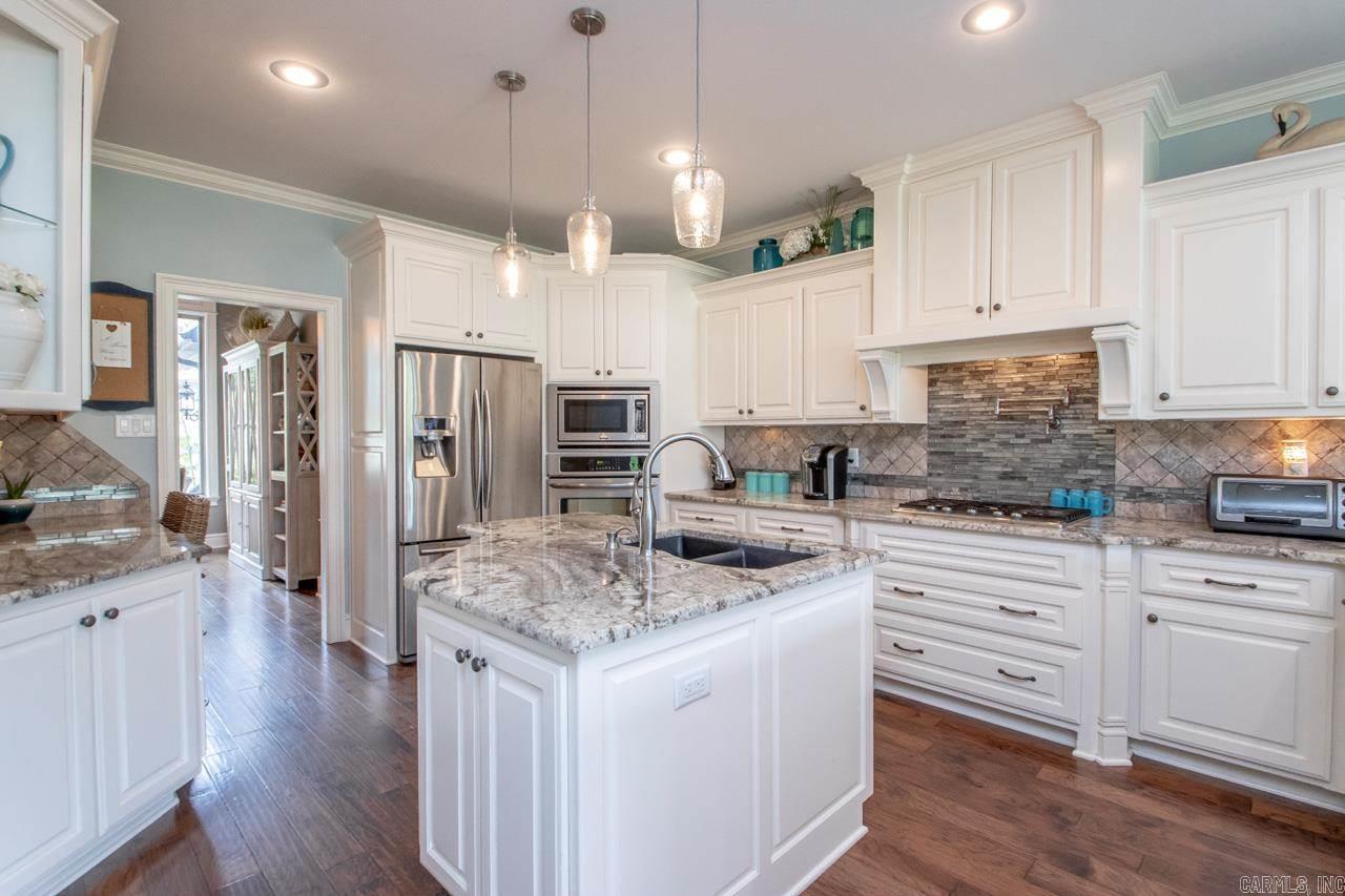 HURRICANE LAKE EST - Residential