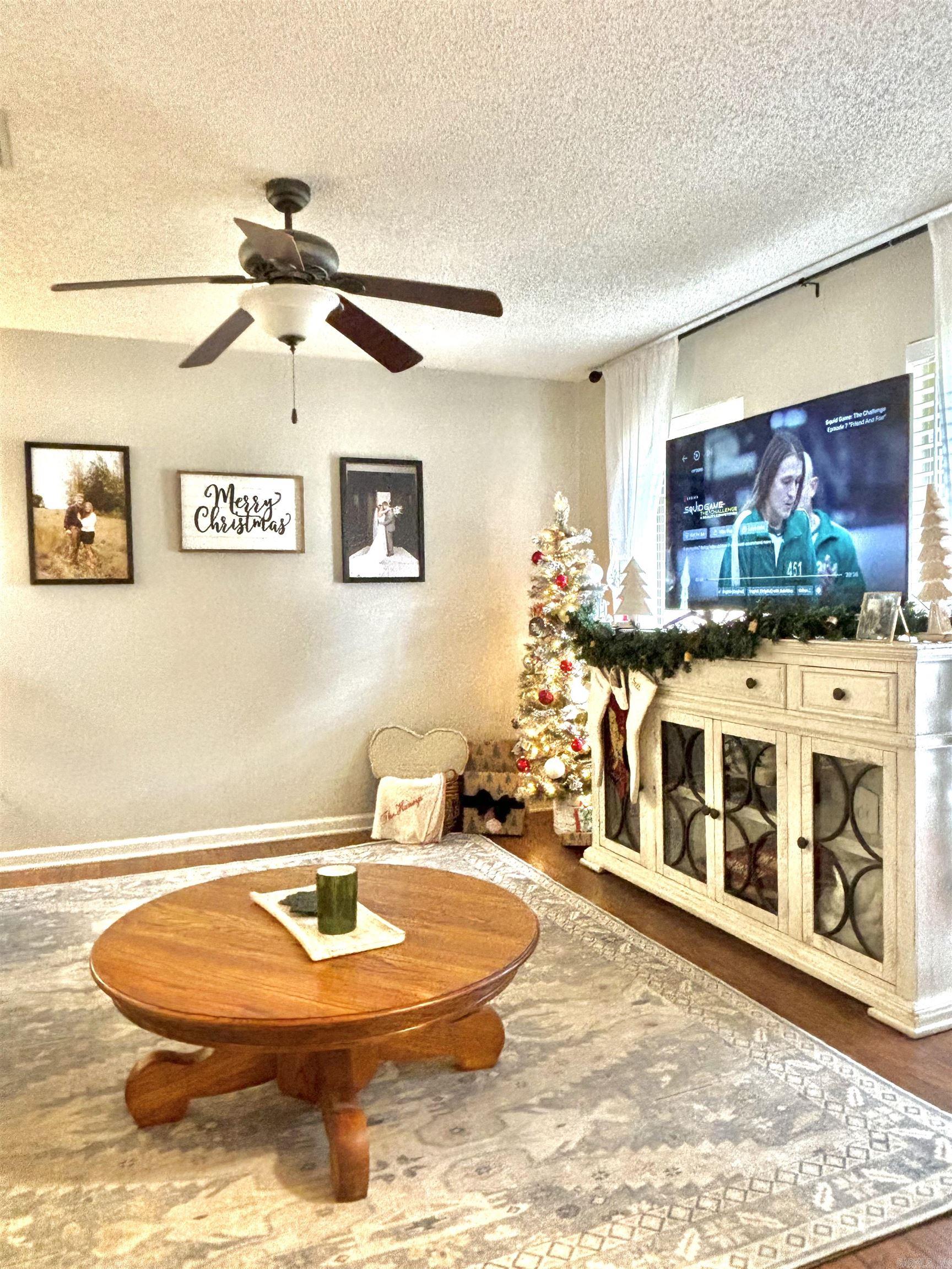 HUNTERS COVE - Residential