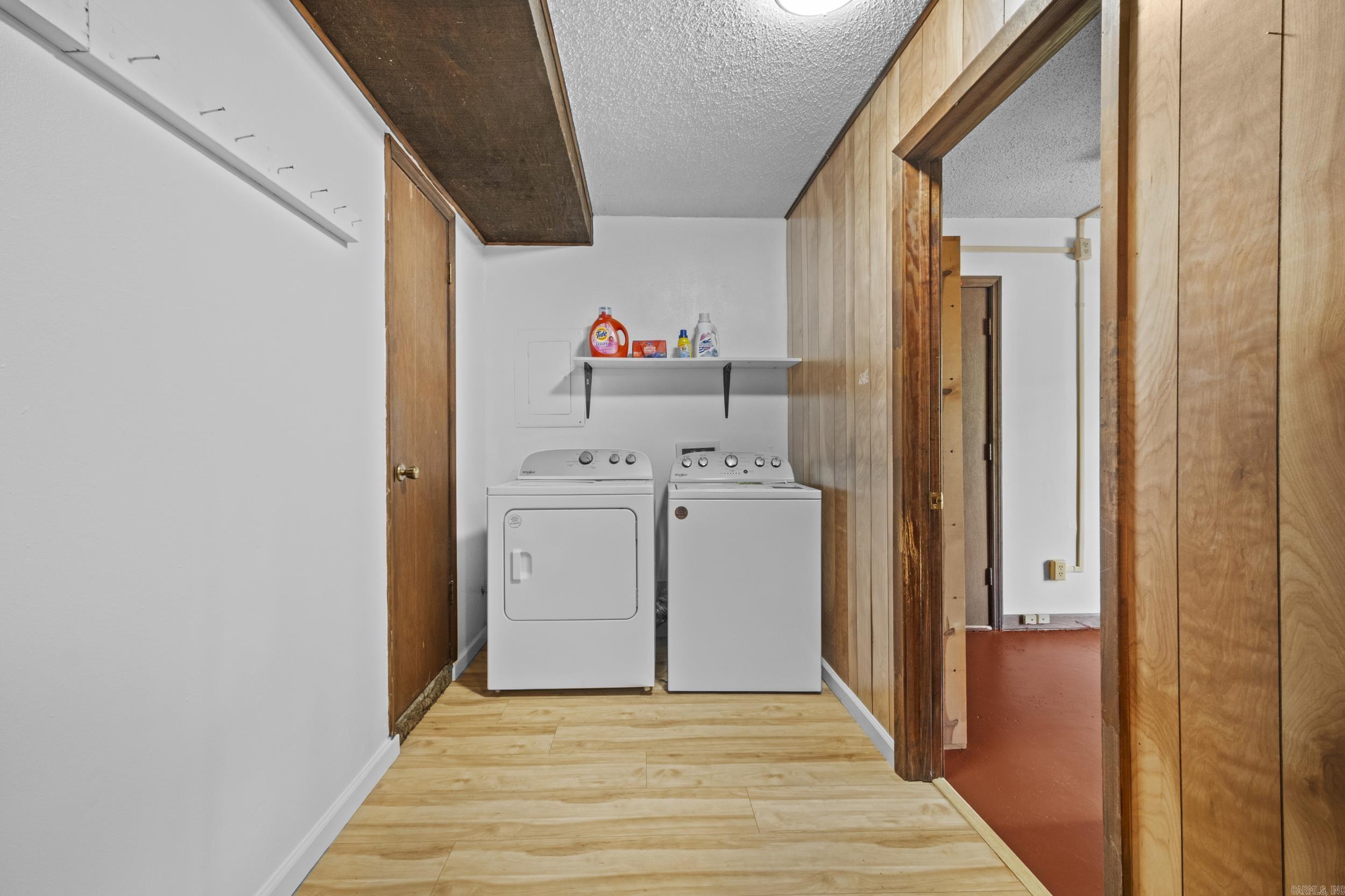 COLONY WEST - Residential