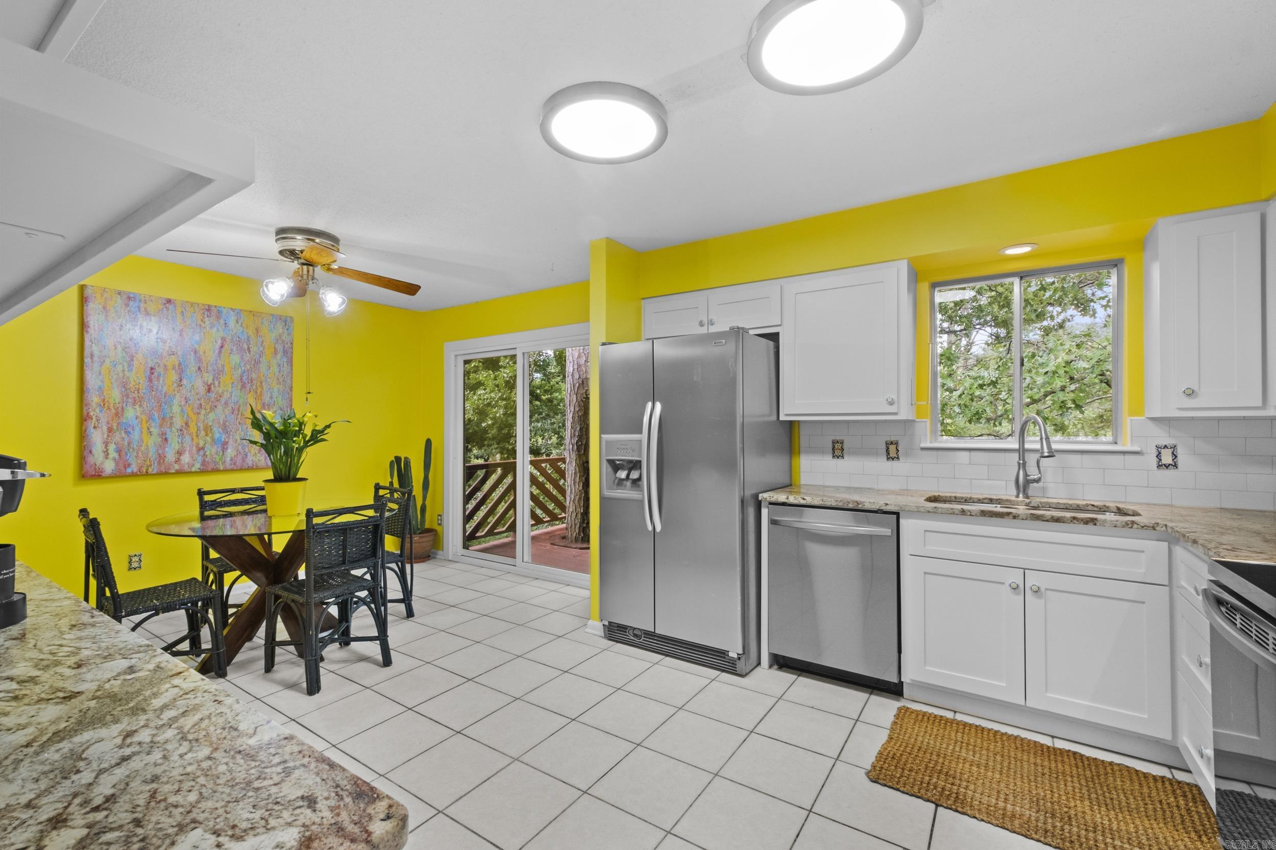 COLONY WEST - Residential