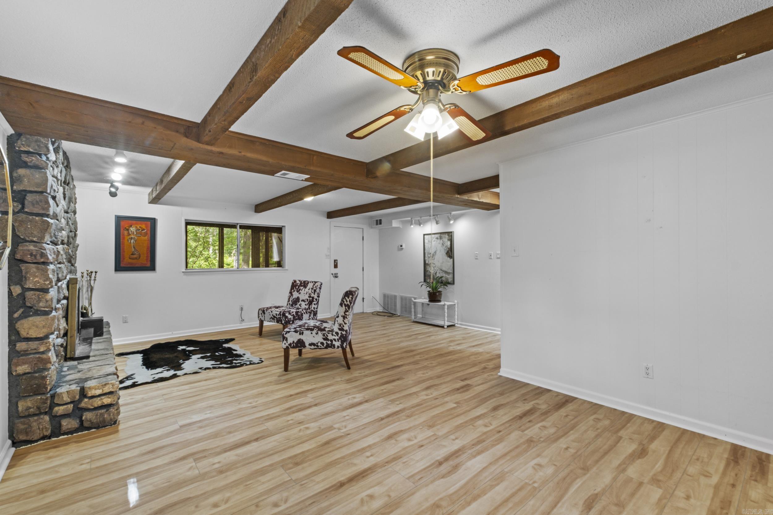COLONY WEST - Residential