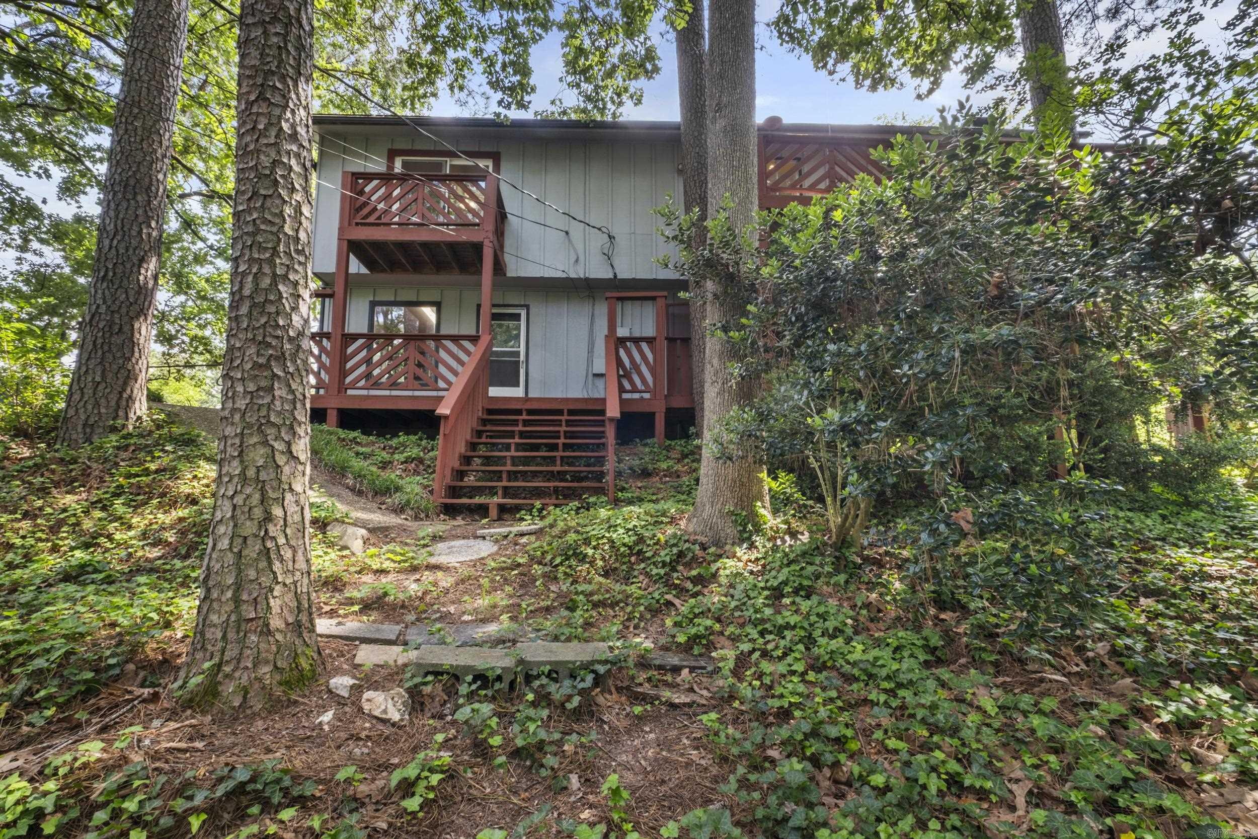 COLONY WEST - Residential