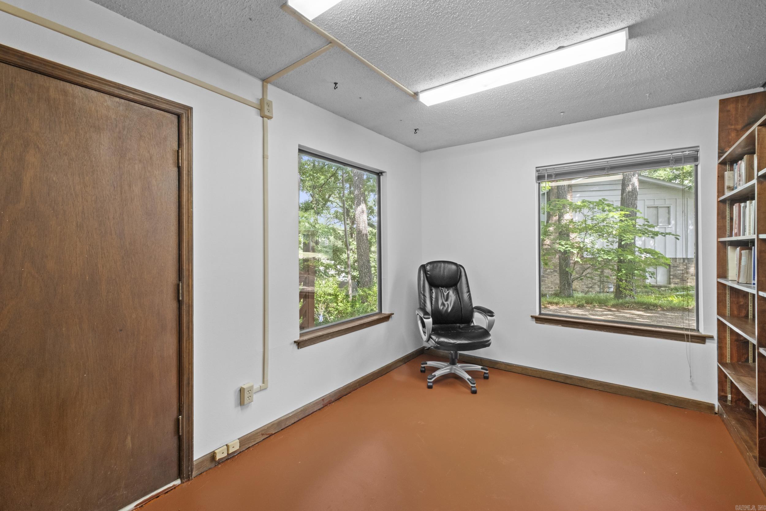 COLONY WEST - Residential