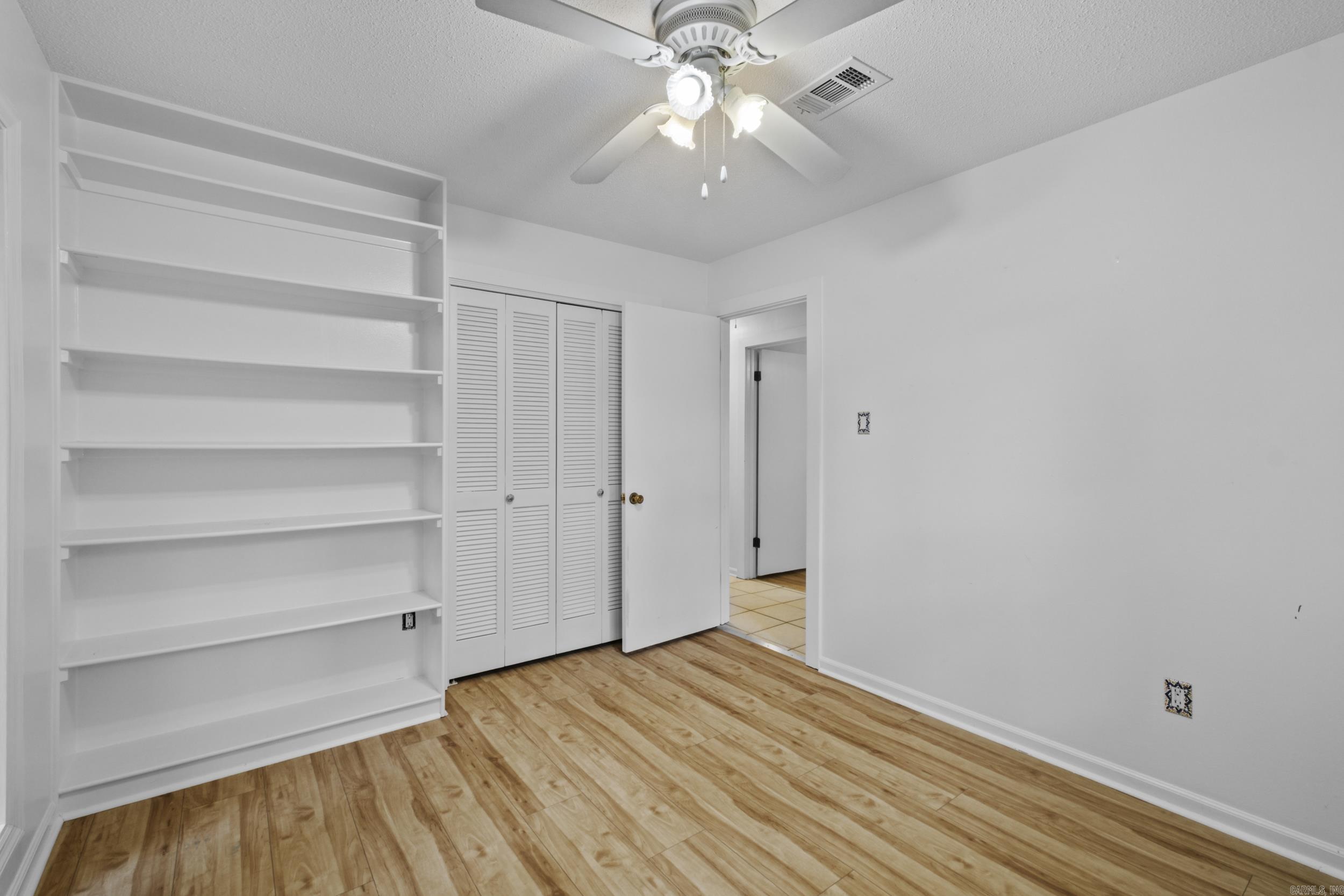 COLONY WEST - Residential