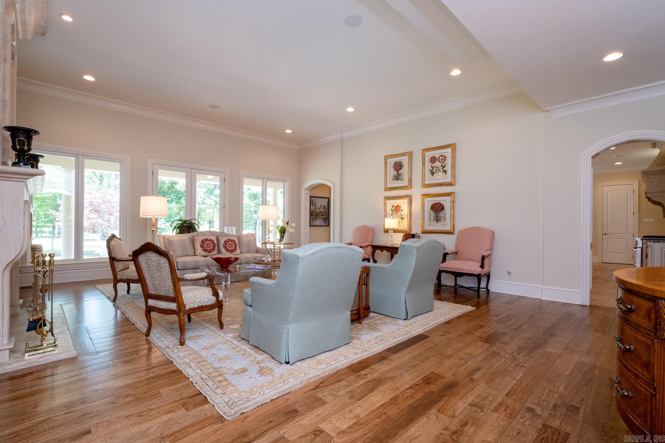 CHENAL VALLEY SOLOGNE CIRCLE - Residential