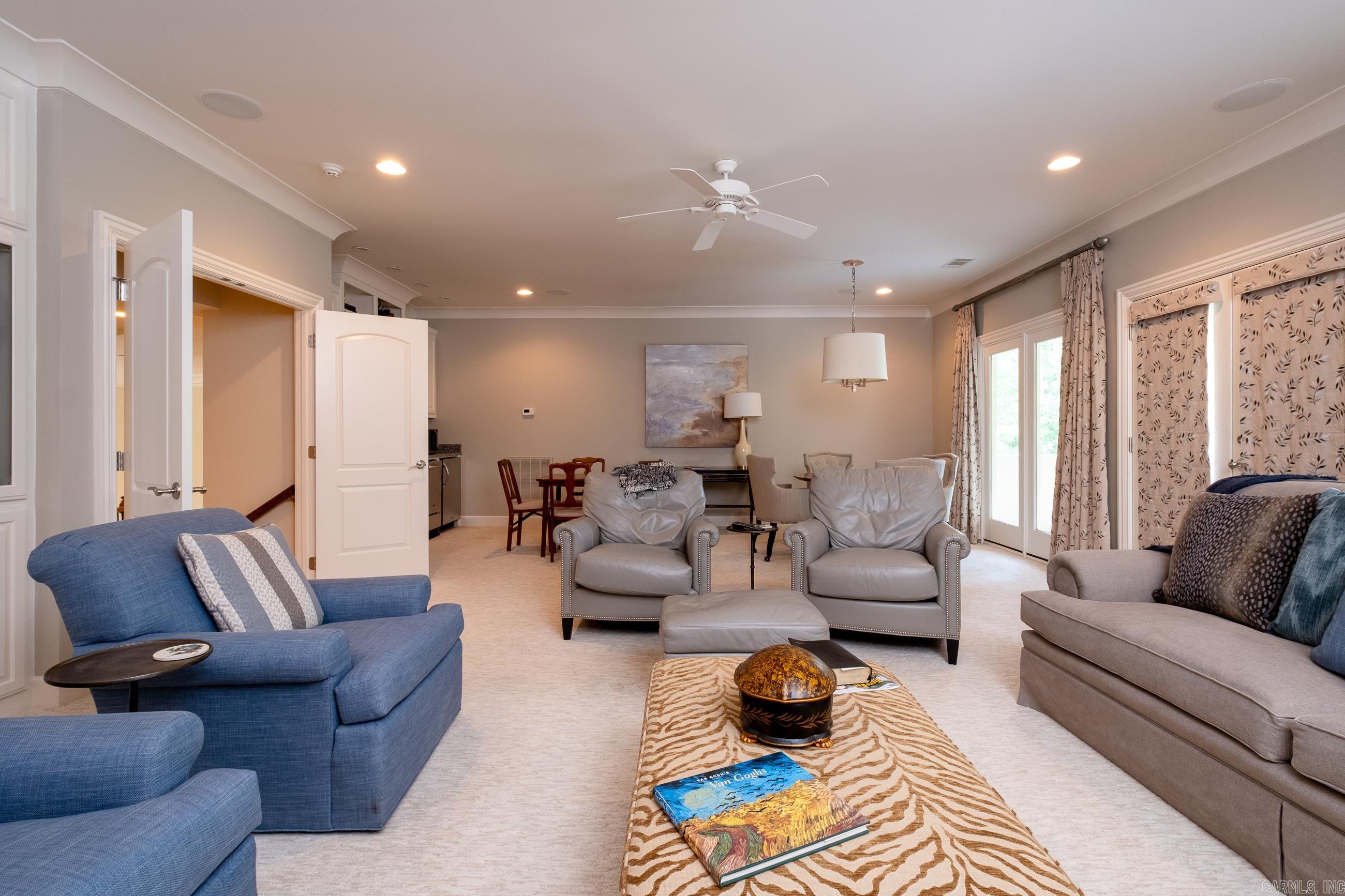 CHENAL VALLEY SOLOGNE CIRCLE - Residential