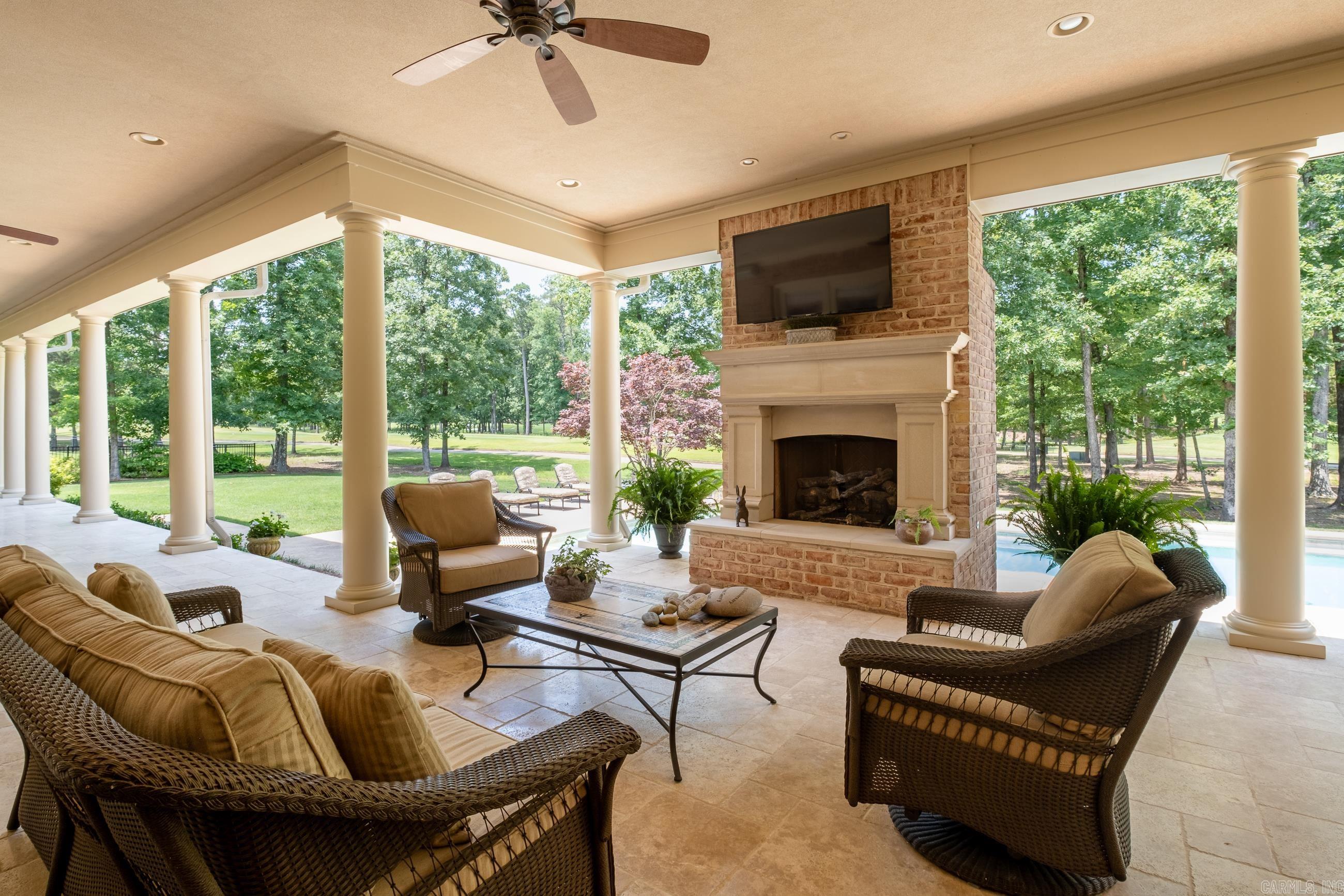 CHENAL VALLEY SOLOGNE CIRCLE - Residential
