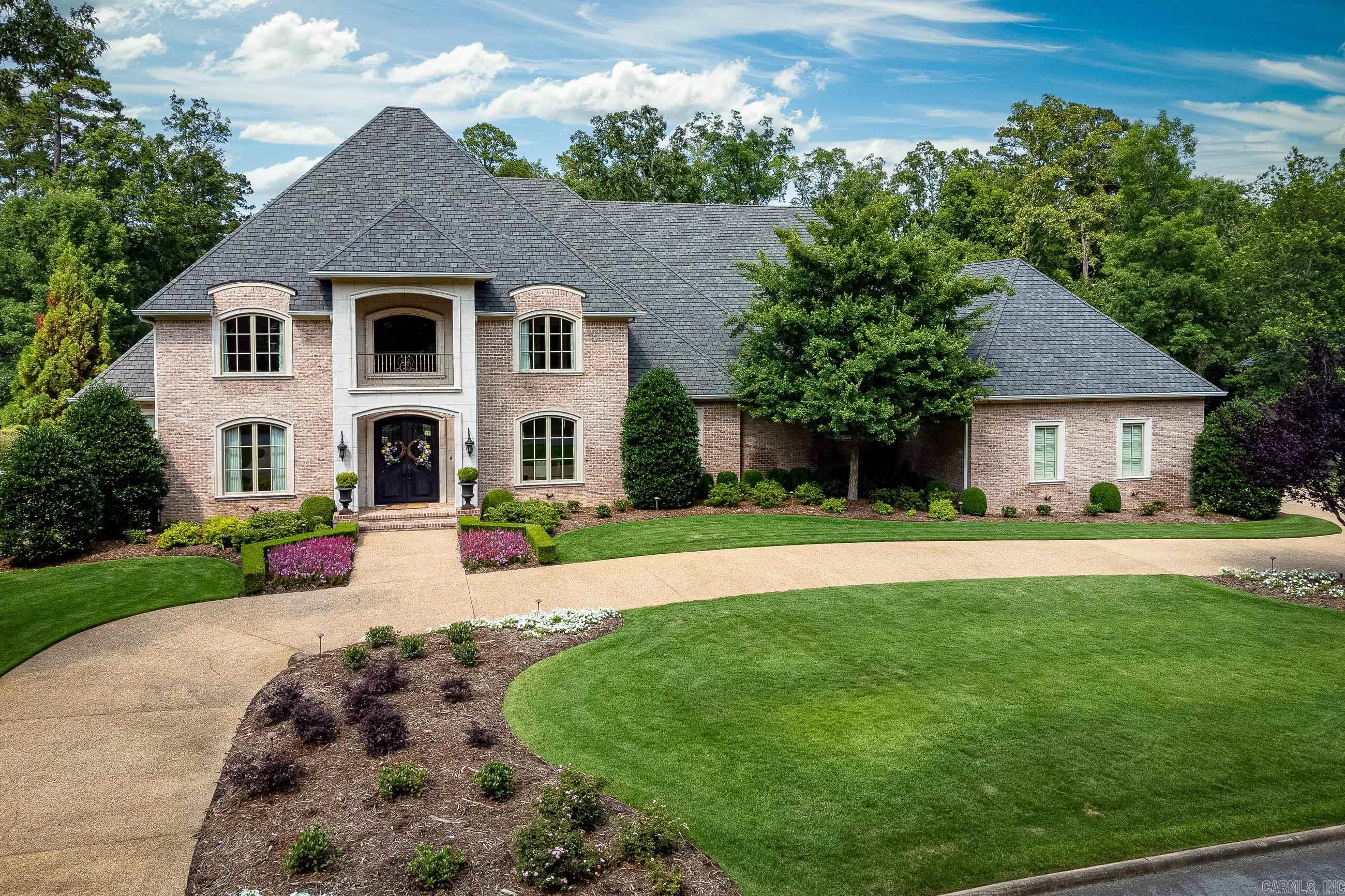 CHENAL VALLEY SOLOGNE CIRCLE - Residential