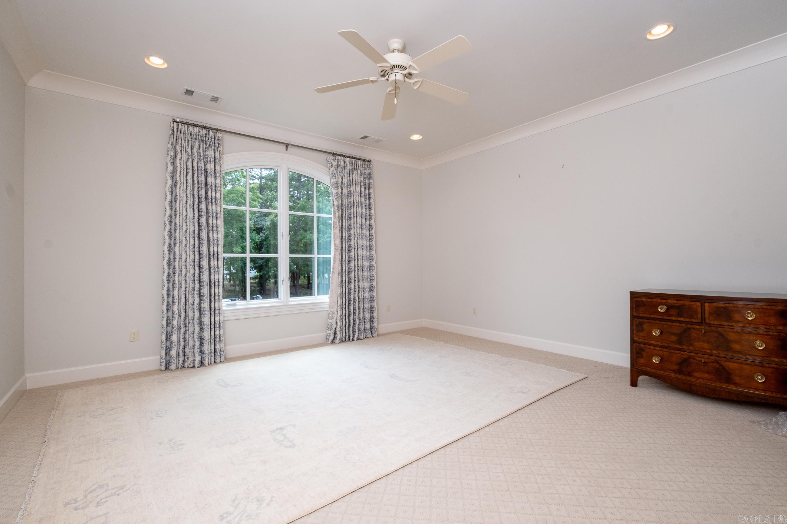 CHENAL VALLEY SOLOGNE CIRCLE - Residential