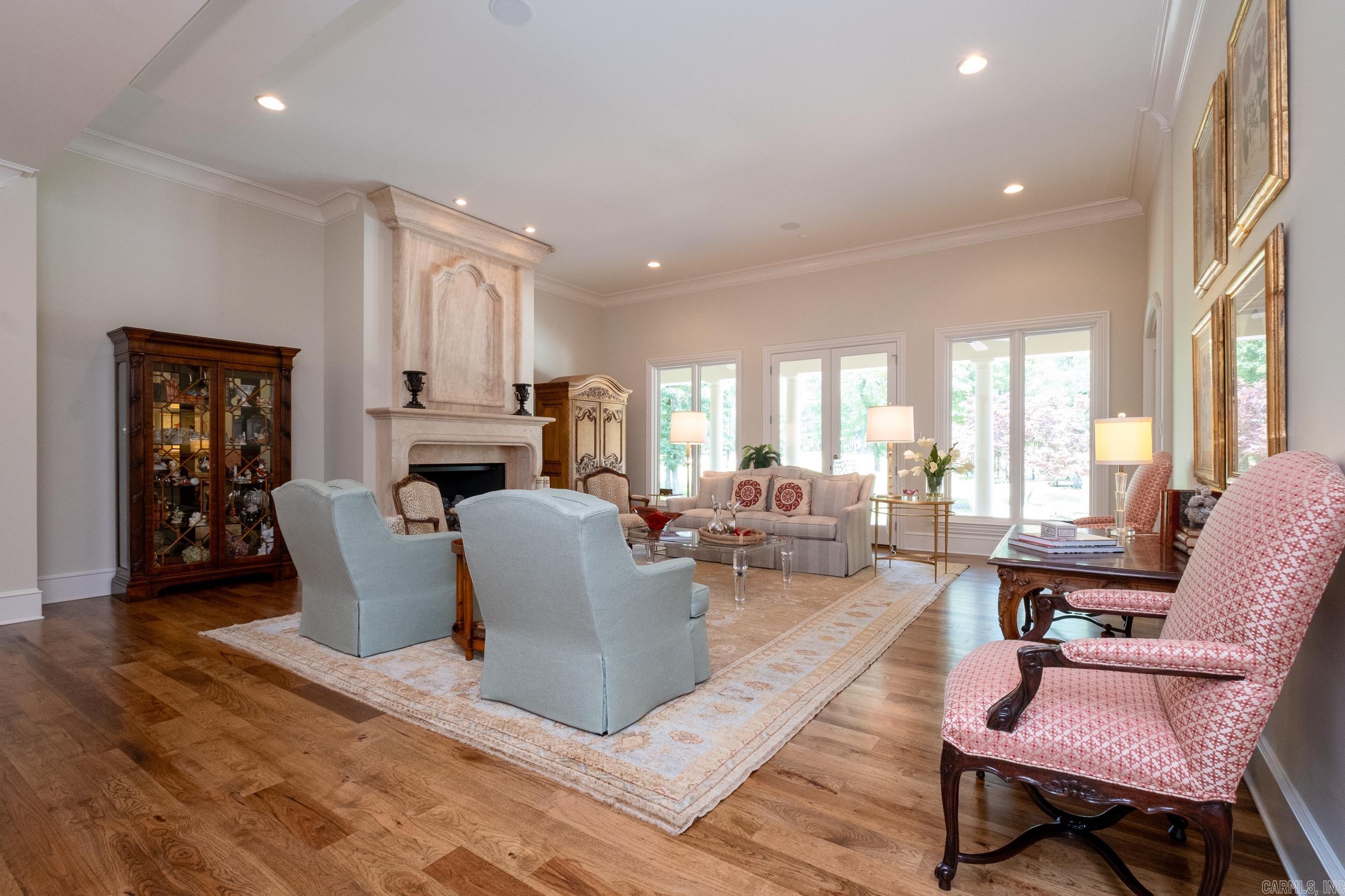 CHENAL VALLEY SOLOGNE CIRCLE - Residential