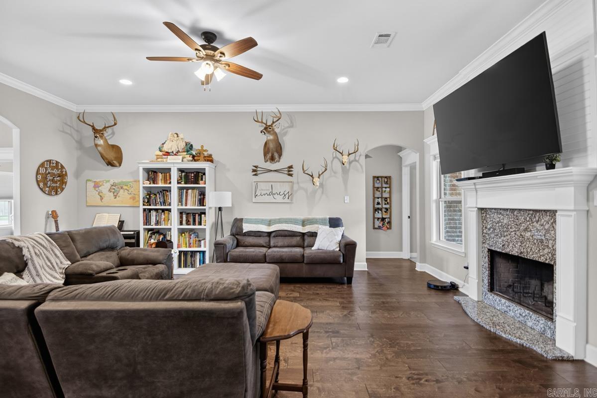 THE MAPLES - Residential