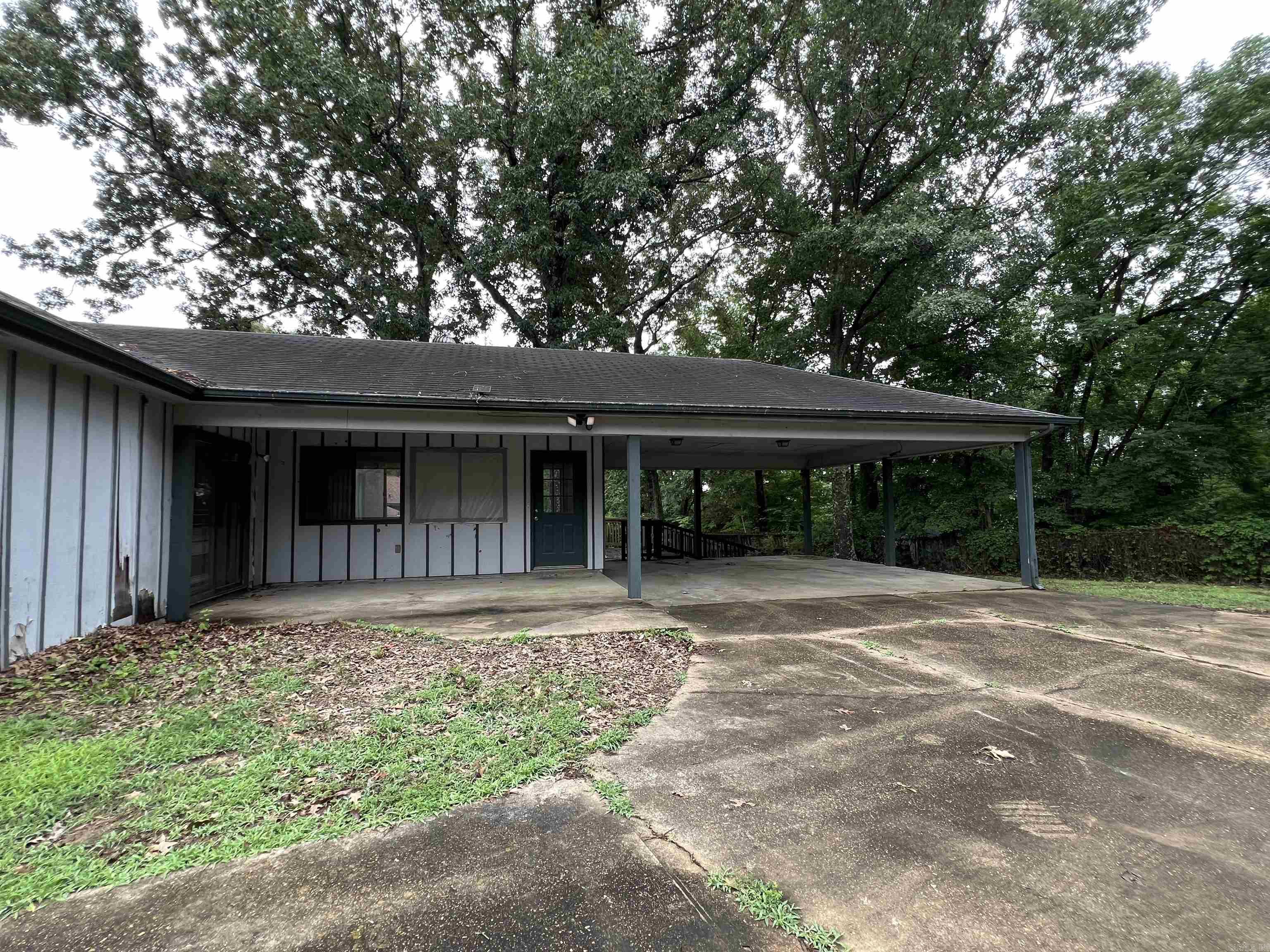 BRIARWOOD - Residential