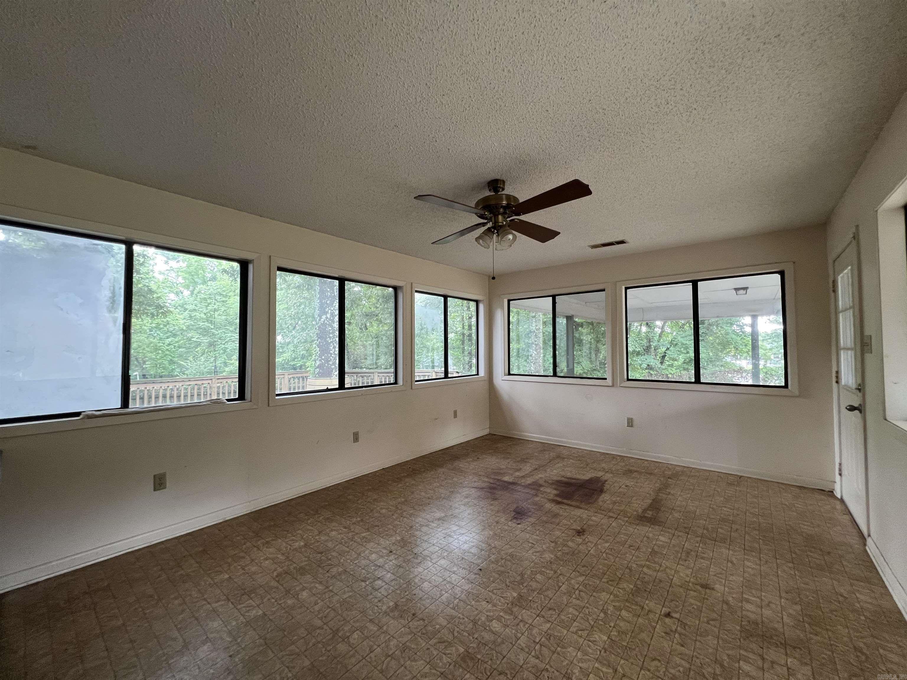 BRIARWOOD - Residential