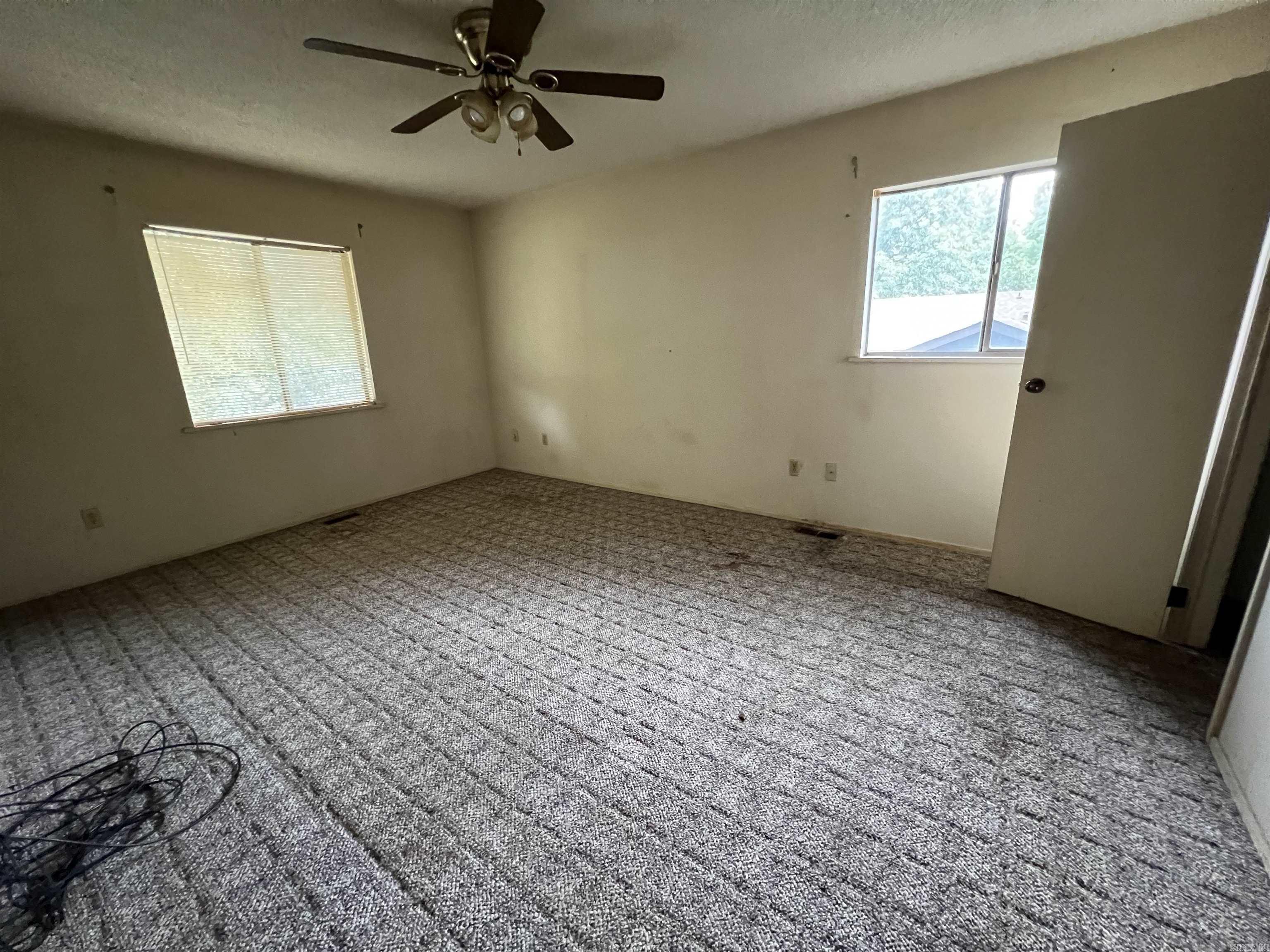 BRIARWOOD - Residential