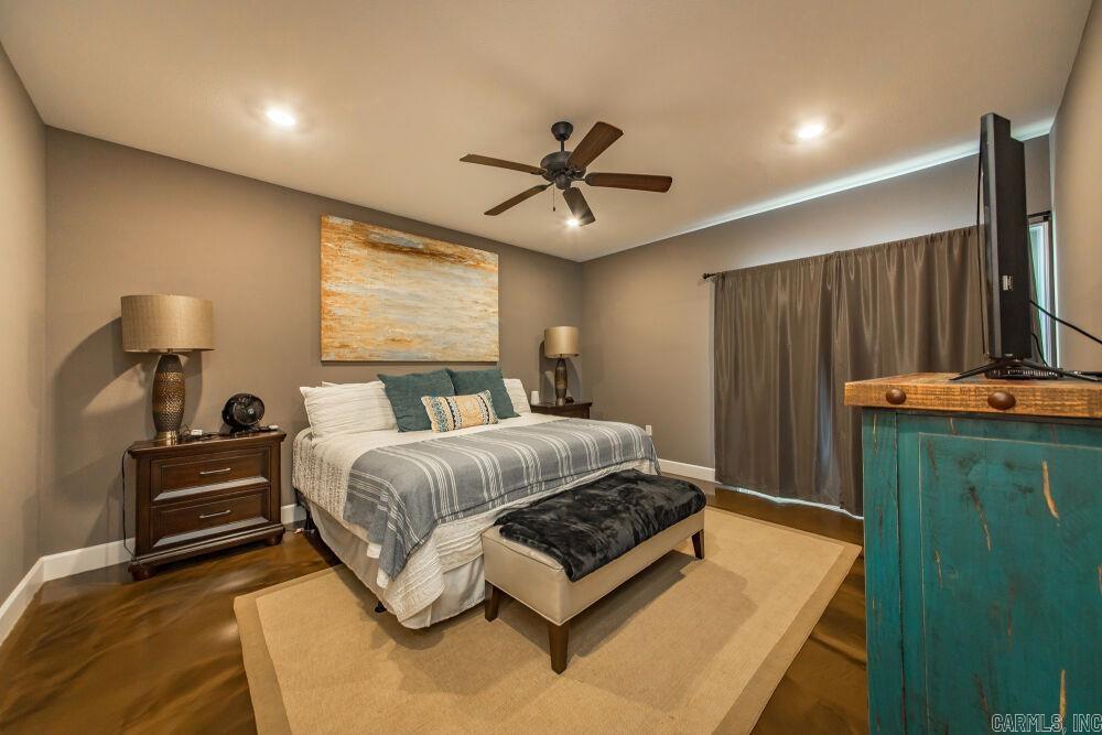 NARROWS INN AT GREERS FERRY HPR - Residential