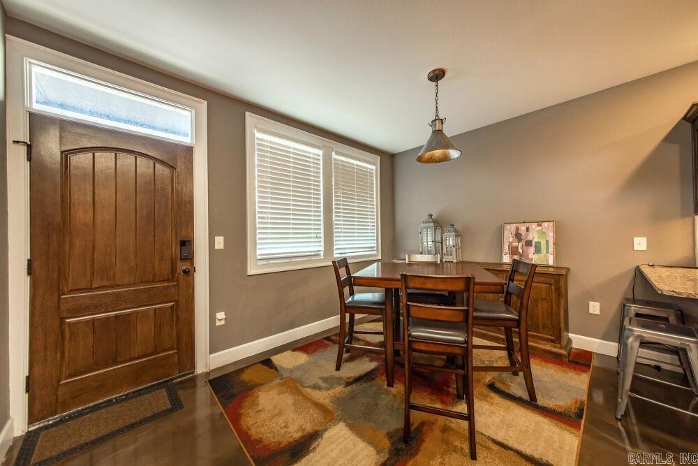 NARROWS INN AT GREERS FERRY HPR - Residential