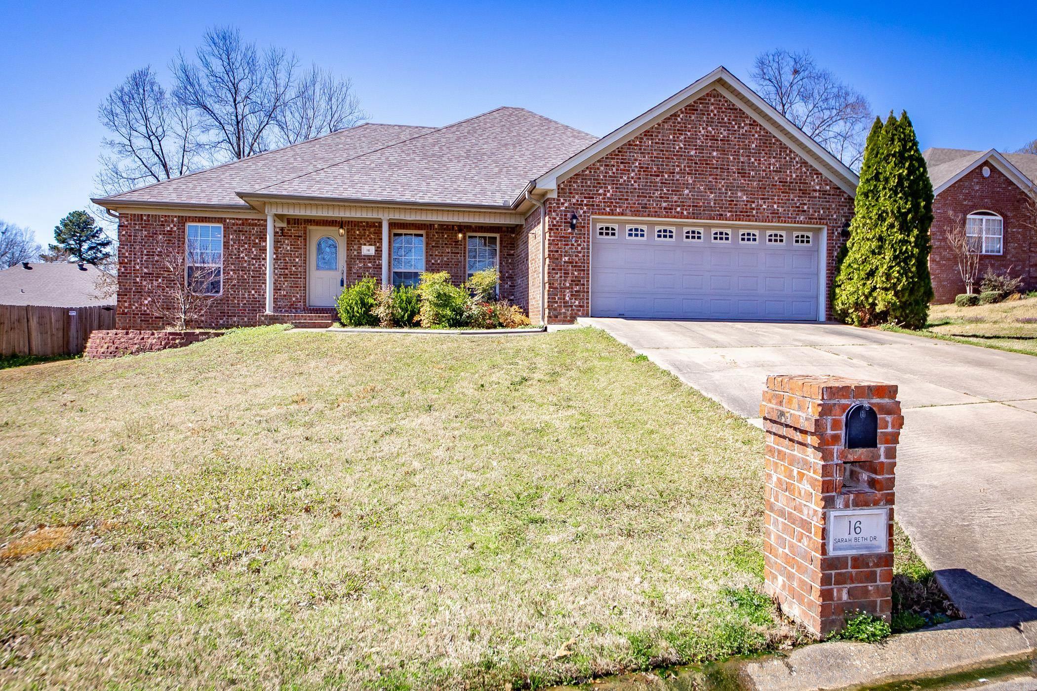Beautiful home in desirable Magness Creek subdivision. Whole interior freshly painted!  New garage opener 2025. New metal stairs to attic 2025.  New roof 2023. New HVAC 2020. New Pergo wood flooring 2018. Hard wired for fiber optic internet.  Newer screened in porch and deck, and the blinds roll up or down. Plantation blinds throughout. Kitchen has breakfast bar, eat-in area, pantry, gas stove, new dishwasher 2024, and new 2024 fridge stays. Formal dining room could be additional gathering area/playroom/reading nook. Lots of storage.  Split floorplan.  Large family room with high ceilings and gas fireplace. Main bedroom has jetted tub, new shower in 2023, two sinks and HUGE walk-in closet. Back porch has gas line AND the 42" Blackstone gas griddle stays! Enjoy all the amenities Magness Creek has to offer: 2 lakes, fishing docs, playgrounds, picnic areas, tennis courts ,and WALK to Magness Creek Elementary School!