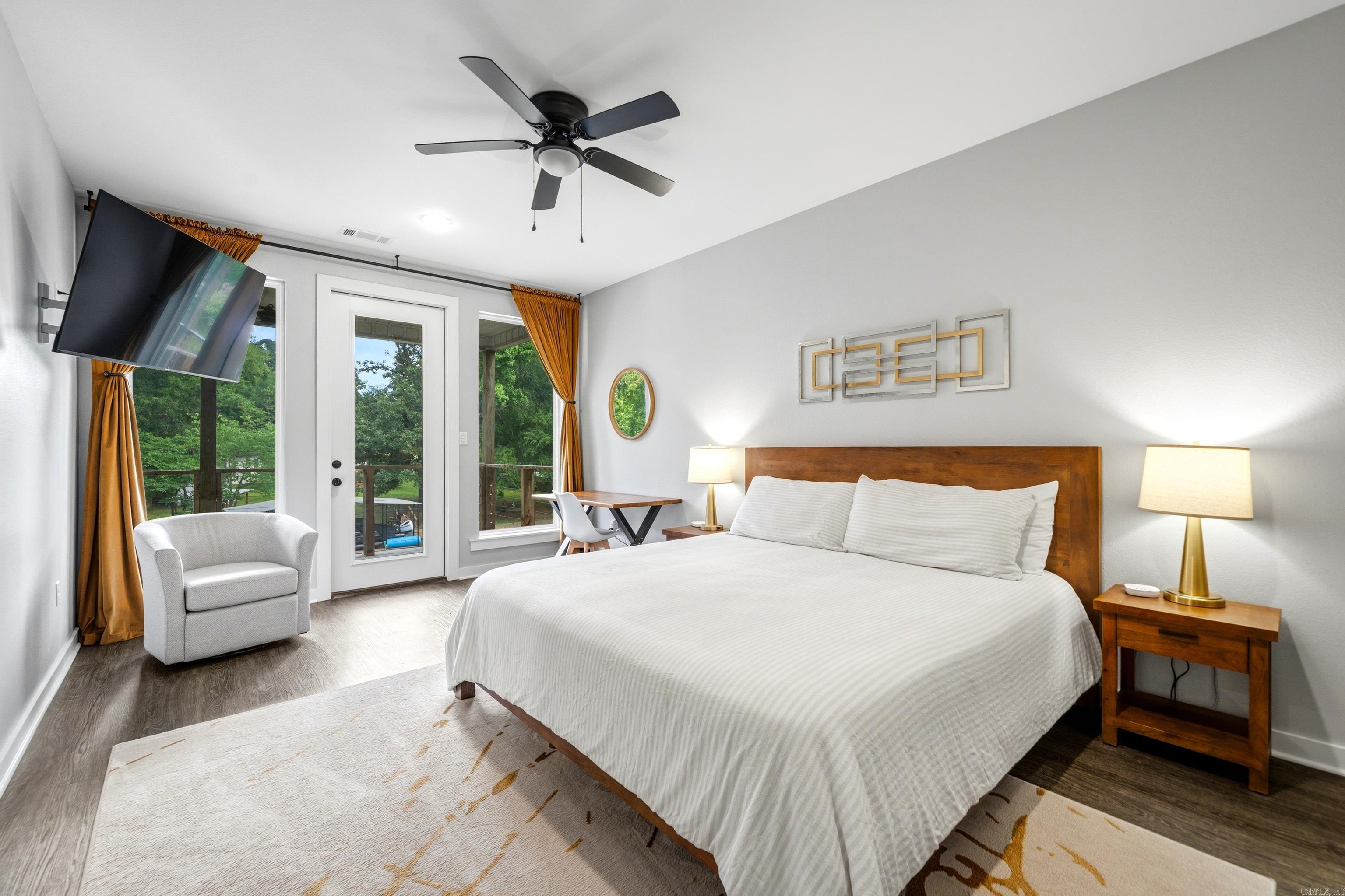 Lake Aire - Residential