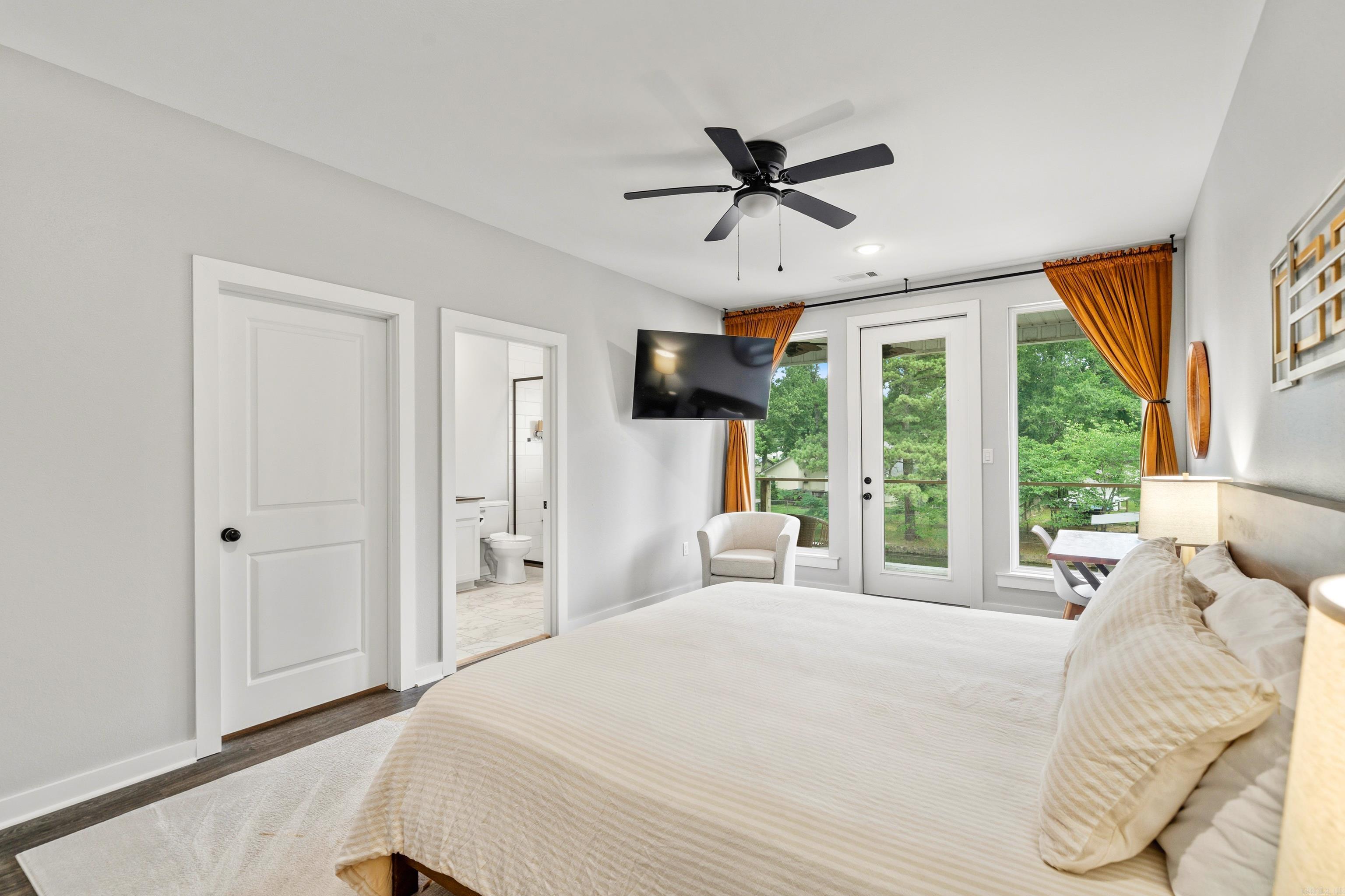 Lake Aire - Residential