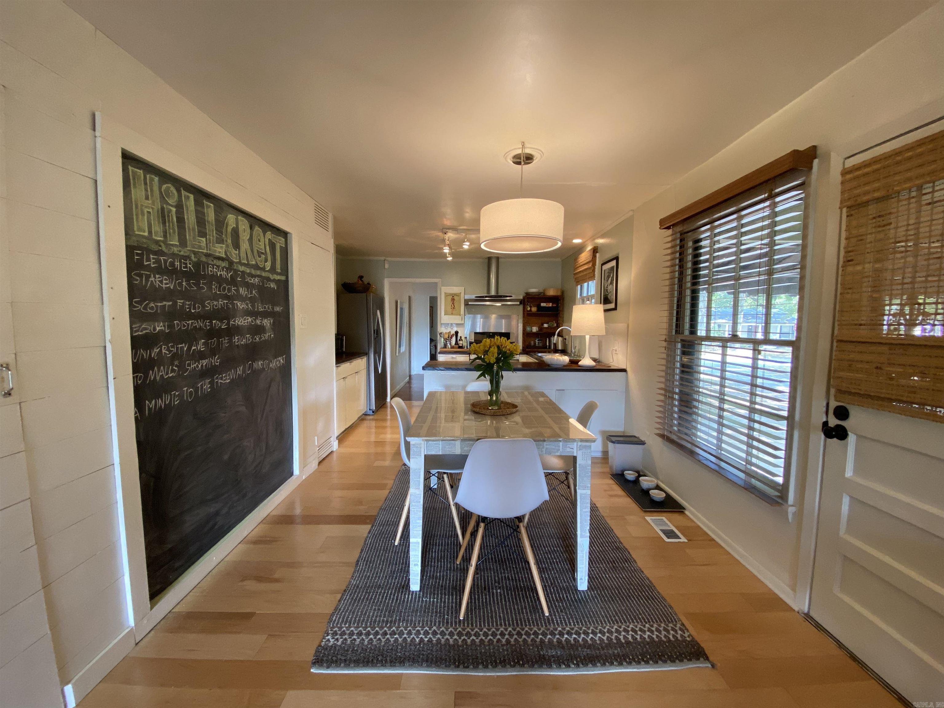 LINCOLN PARK - Residential