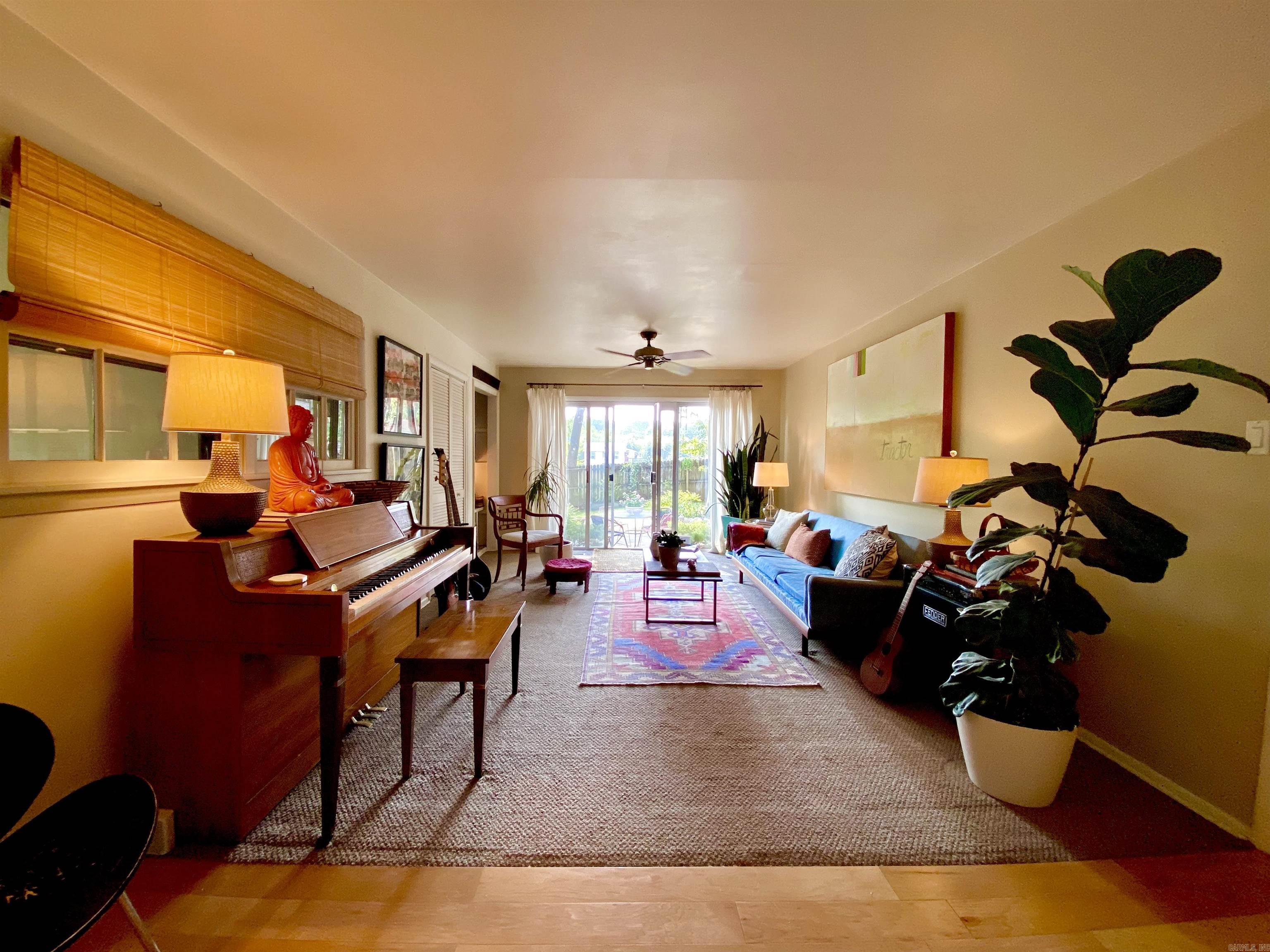 LINCOLN PARK - Residential