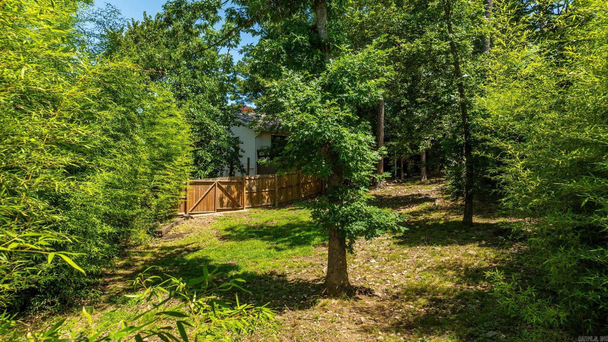 PLEASANTREE - Residential