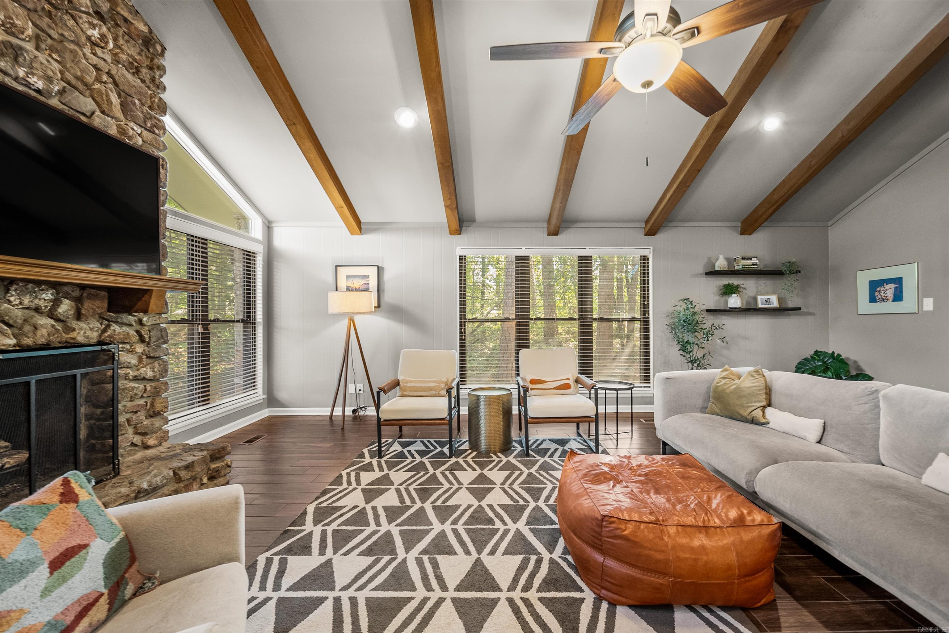 PLEASANTREE - Residential