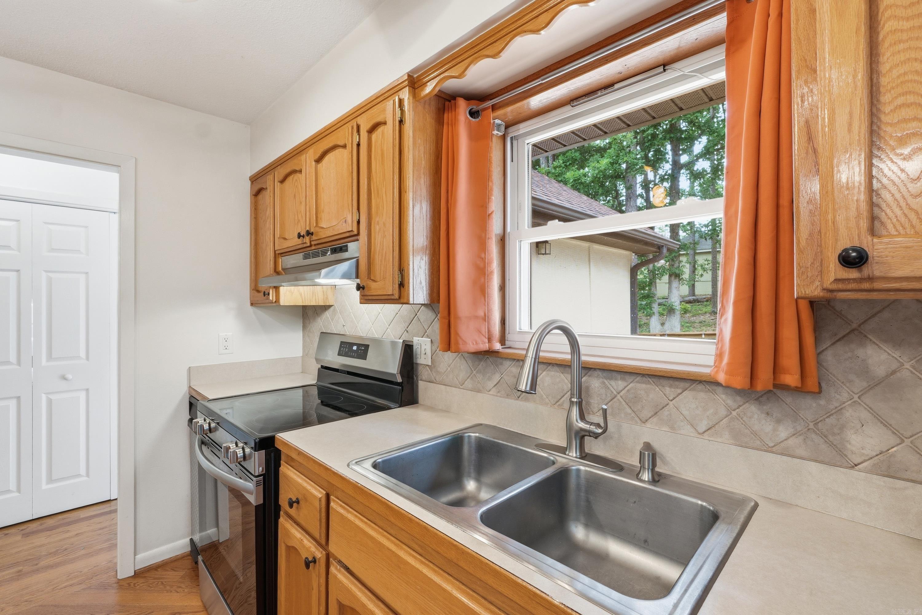 INDIAN HILLS - Residential