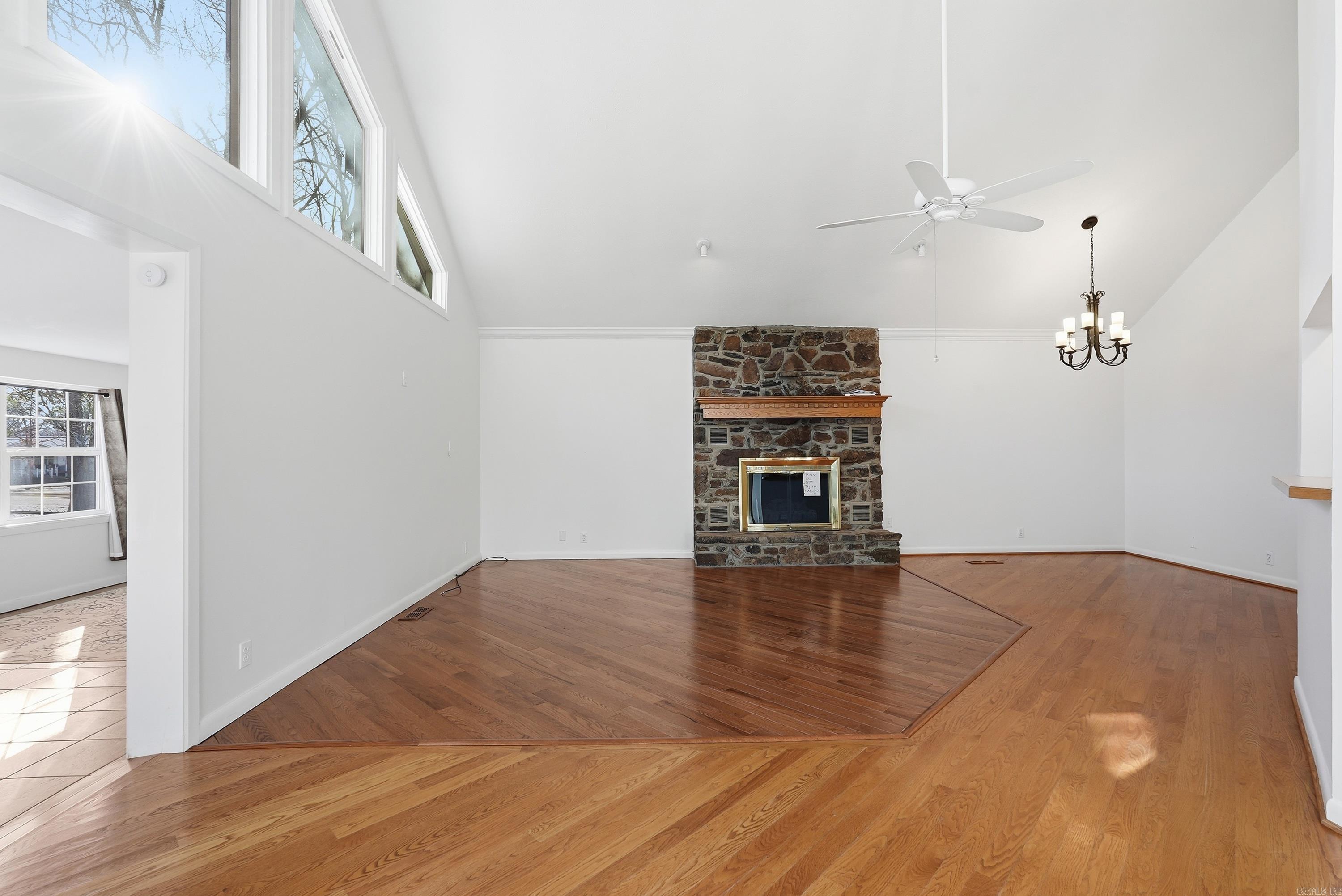 INDIAN HILLS - Residential