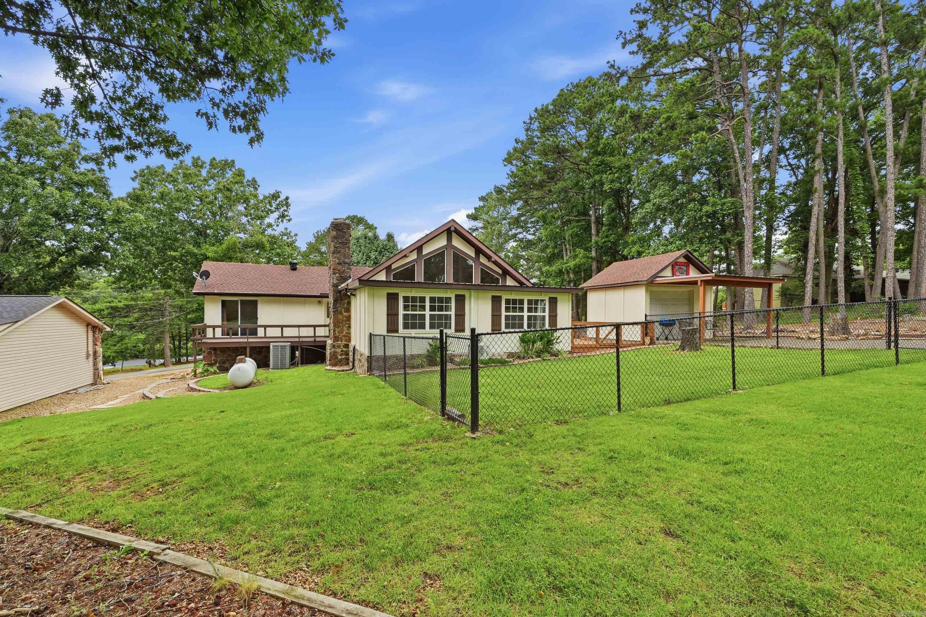 INDIAN HILLS - Residential